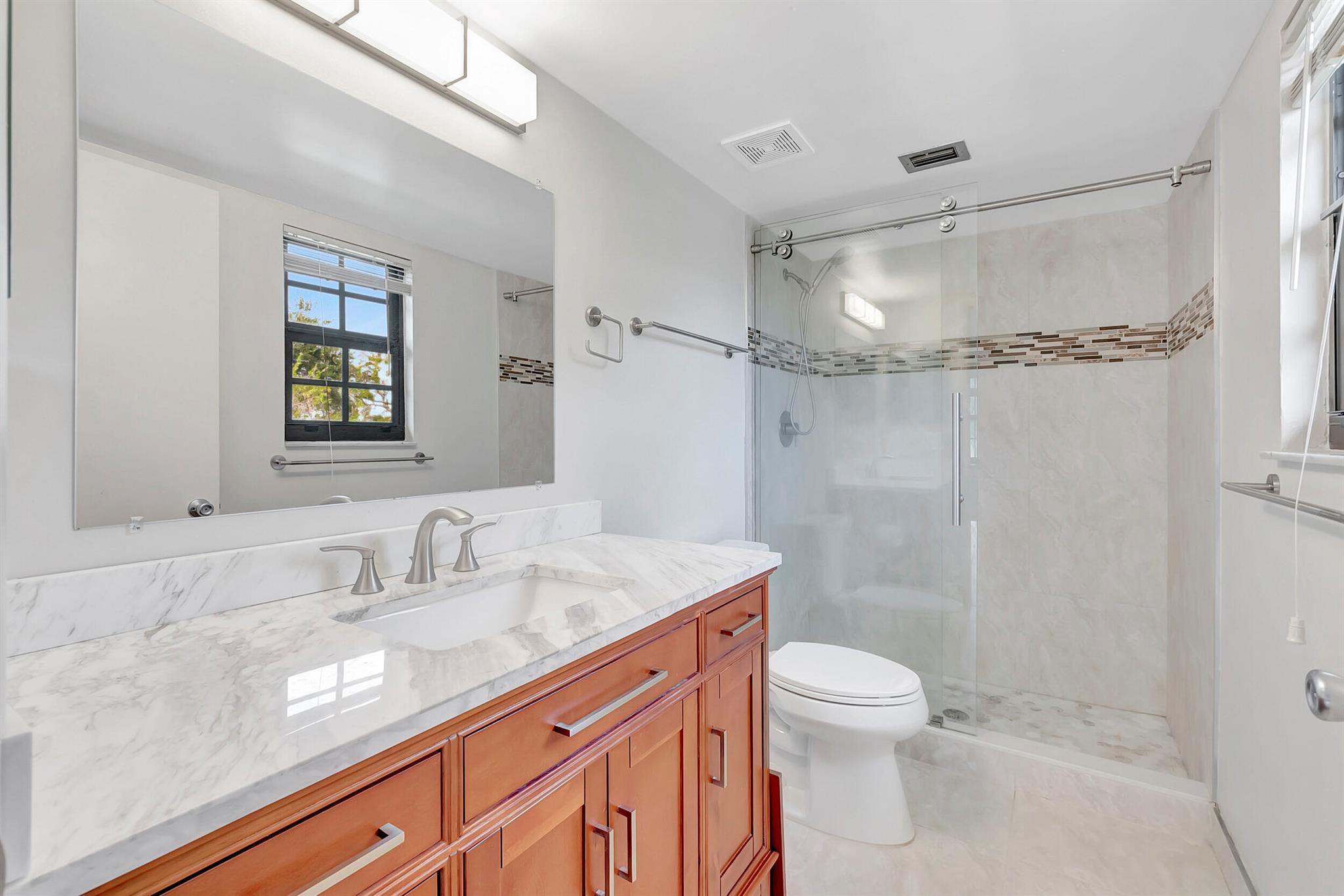 3000 Florida Boulevard 206-D