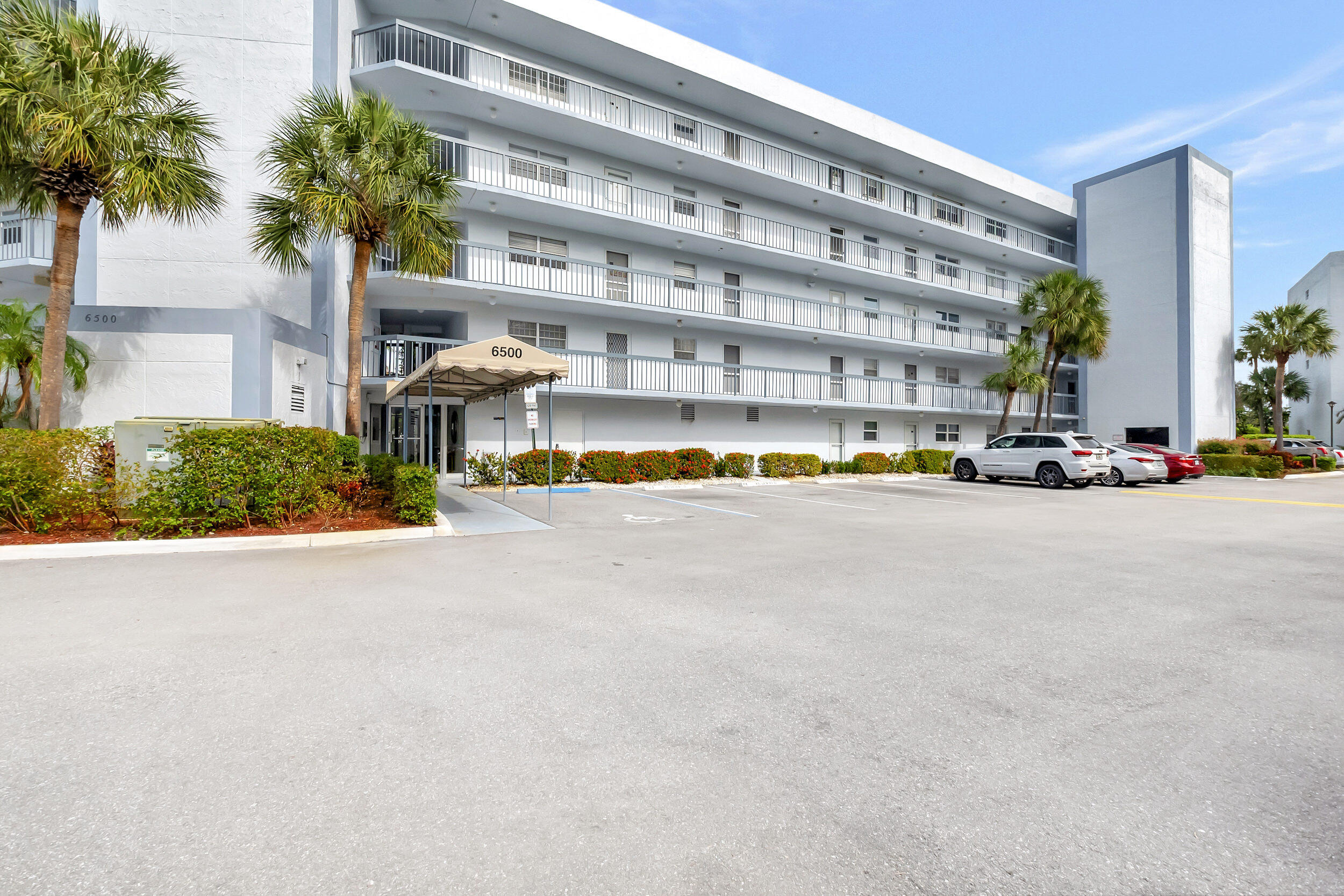 6500 NW 2nd Avenue 315