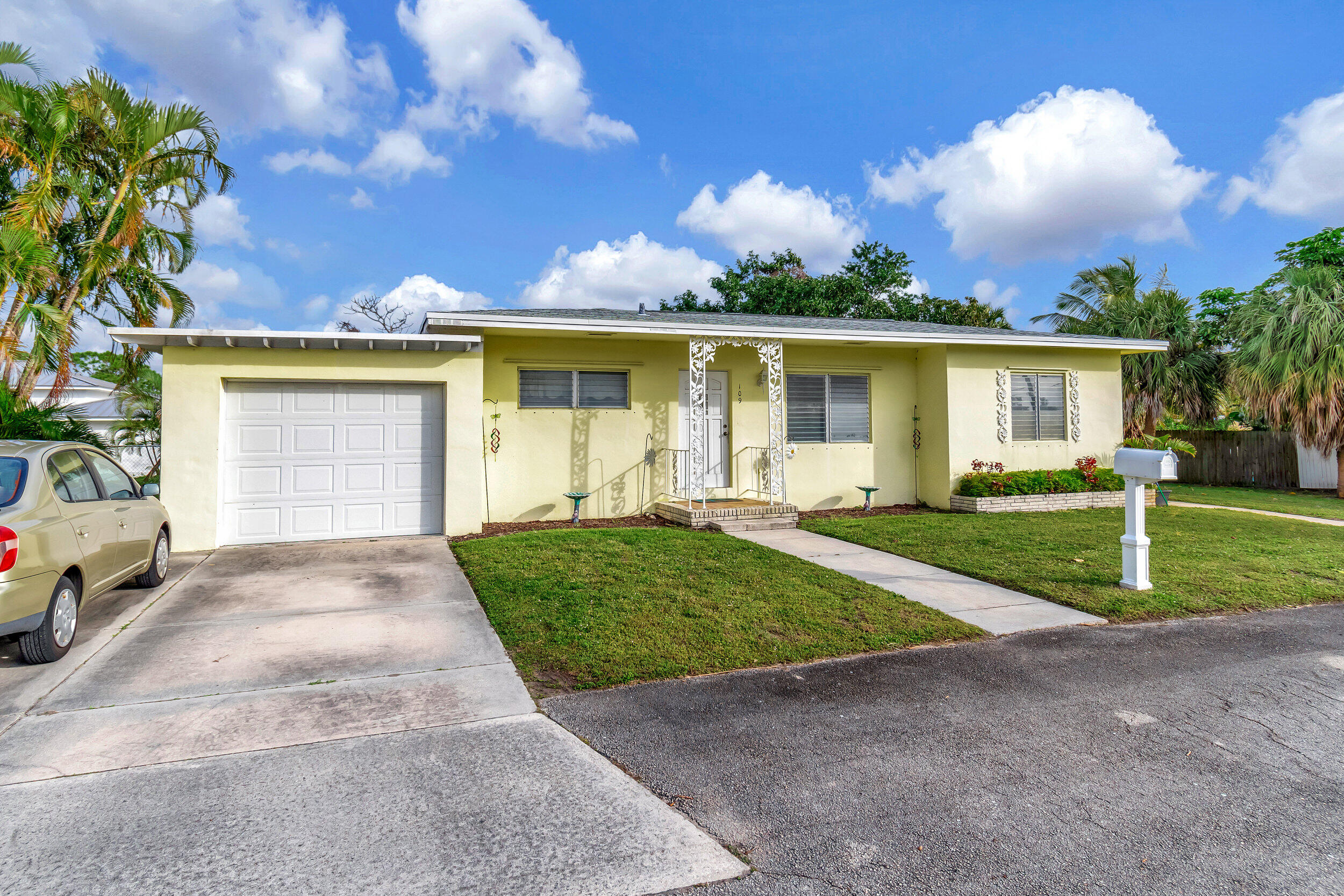 109 Avocado Road