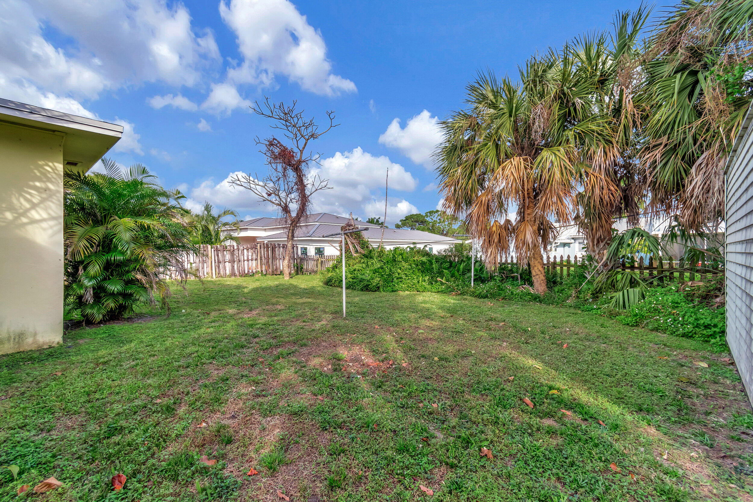 109 Avocado Road