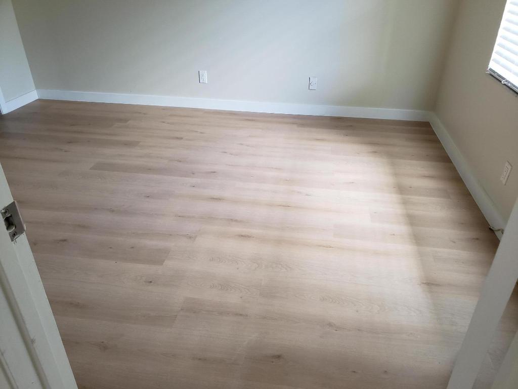 6796 Palmetto Circle S 203