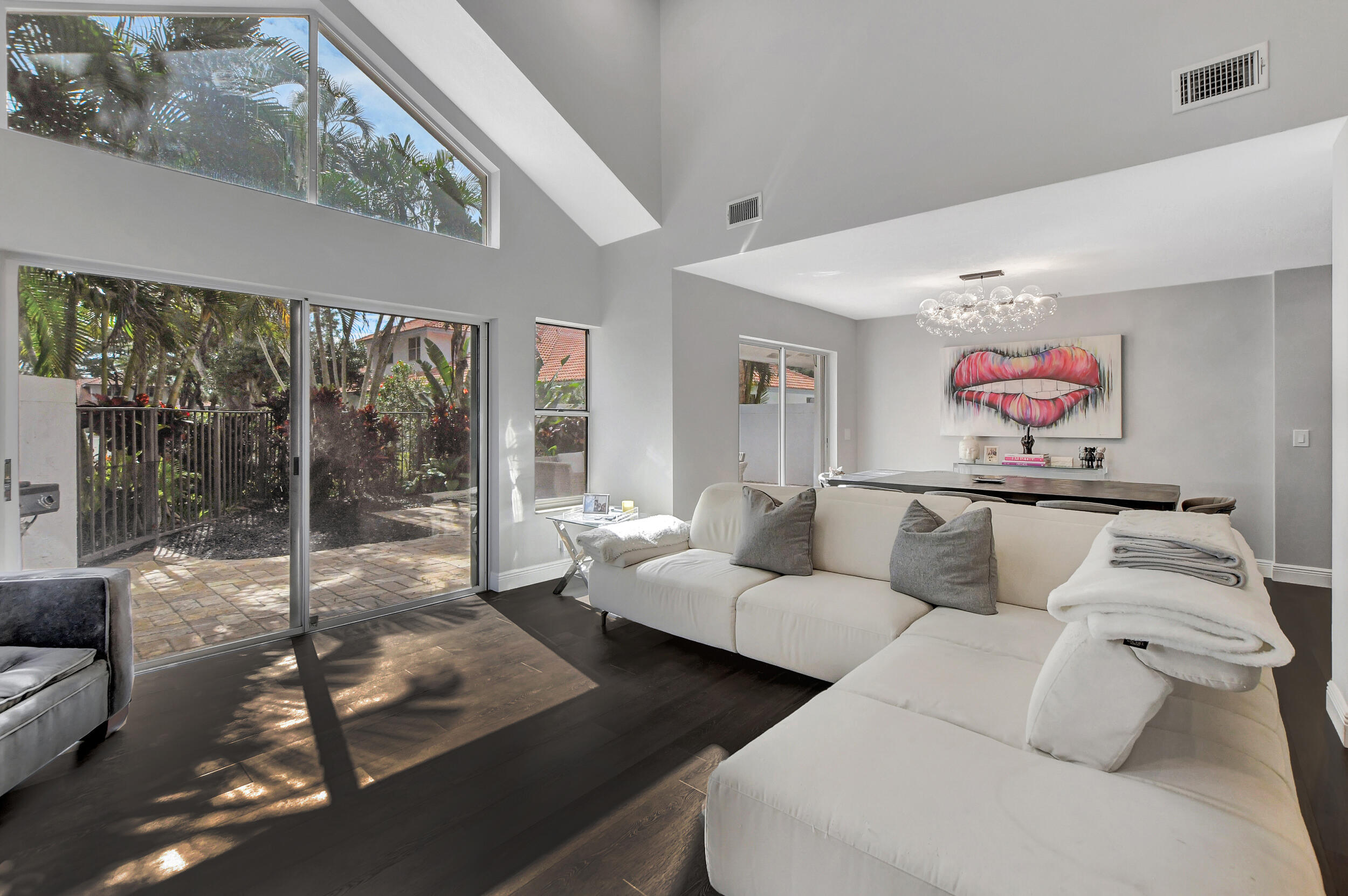 2112 NW 53rd Street