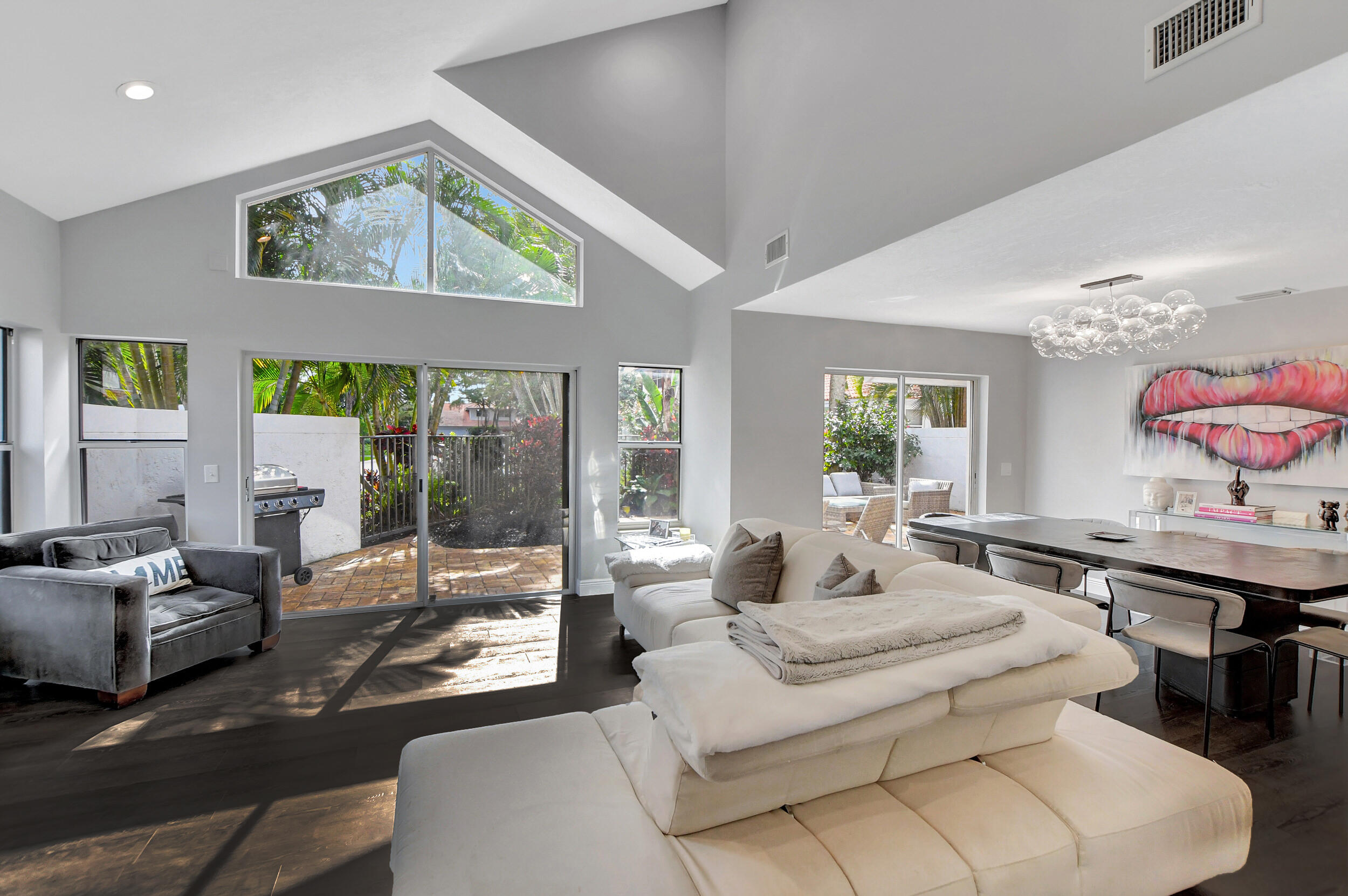 2112 NW 53rd Street