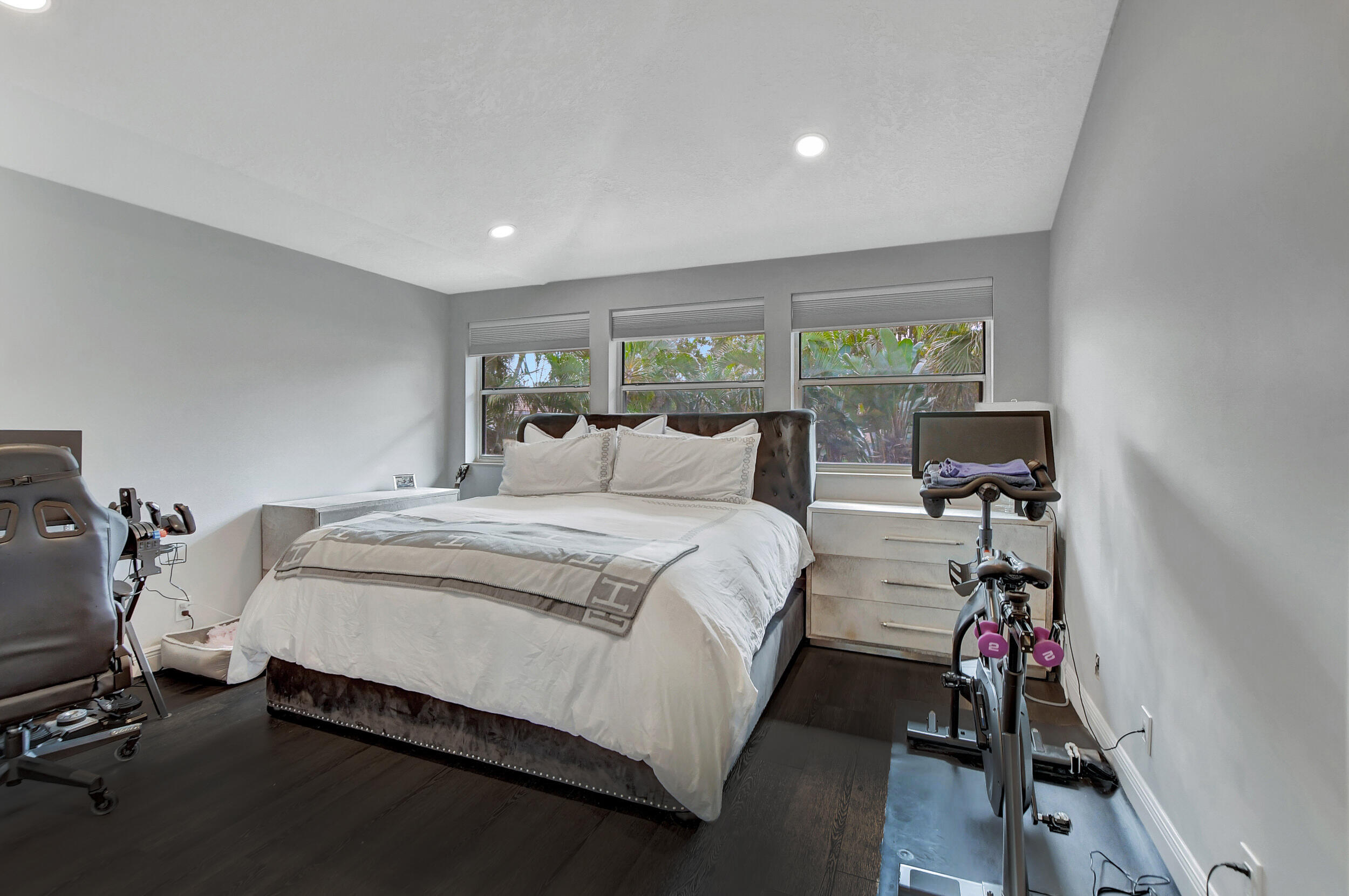 2112 NW 53rd Street