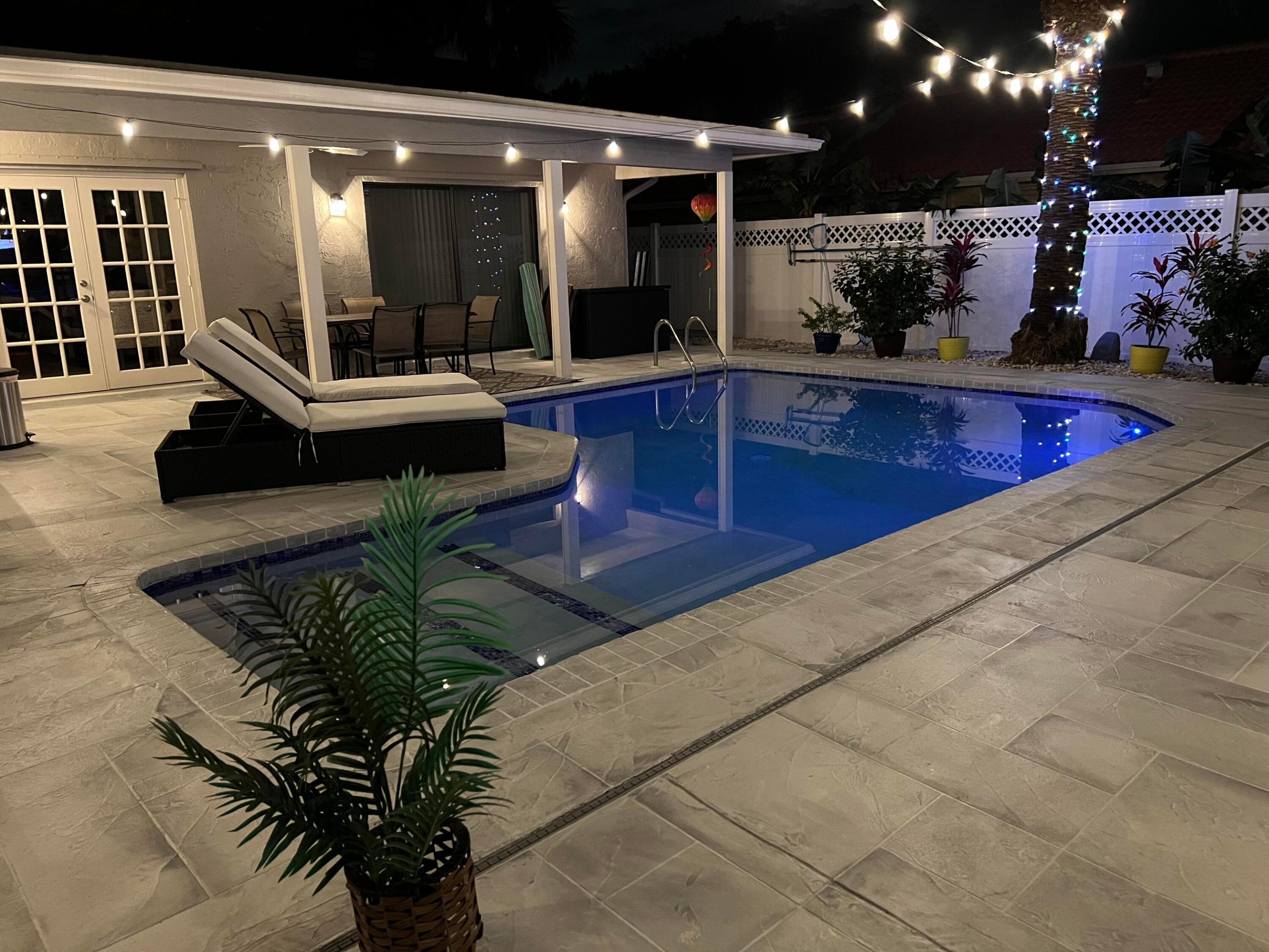8815 NW 18th Street