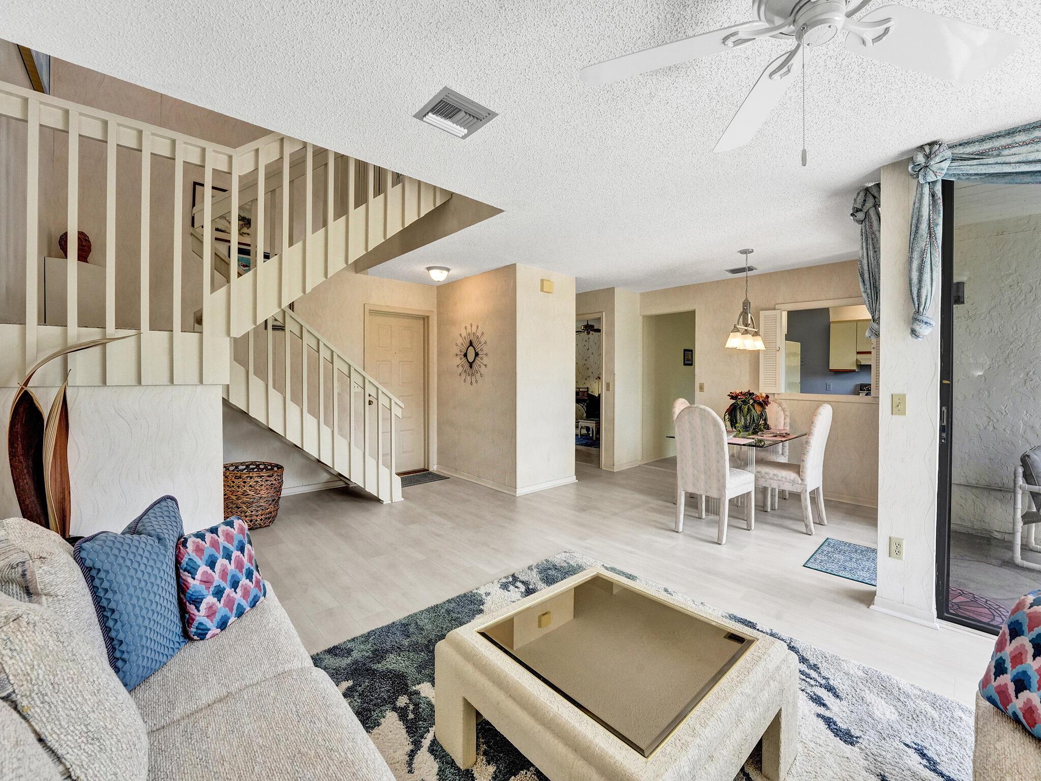 5859 Fox Hollow Drive E