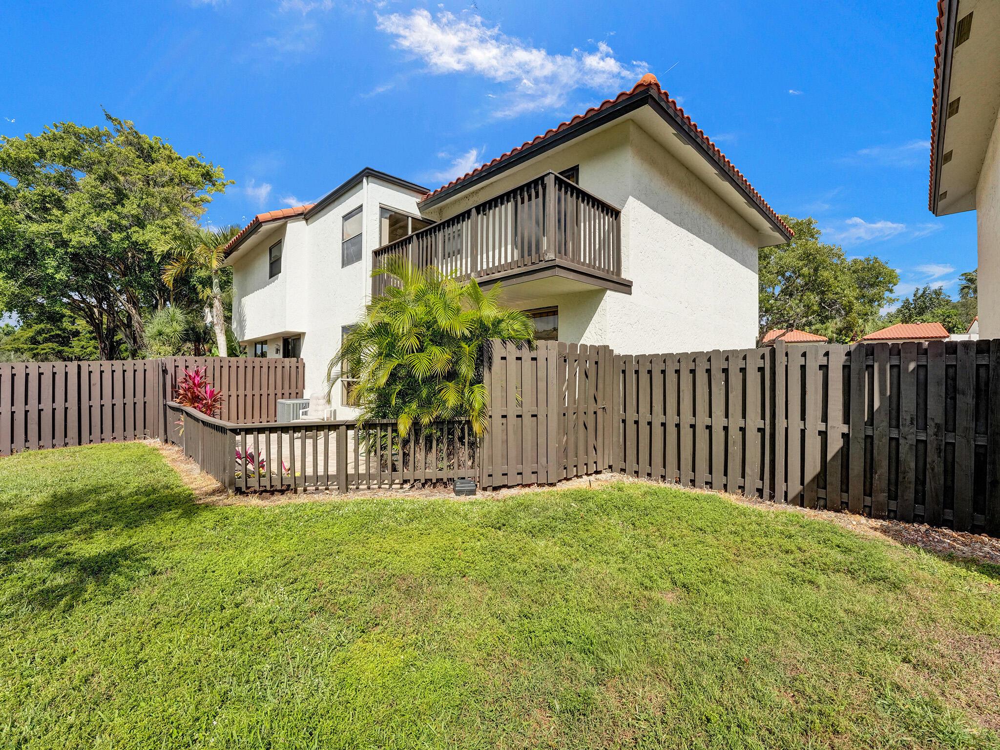 5859 Fox Hollow Drive E