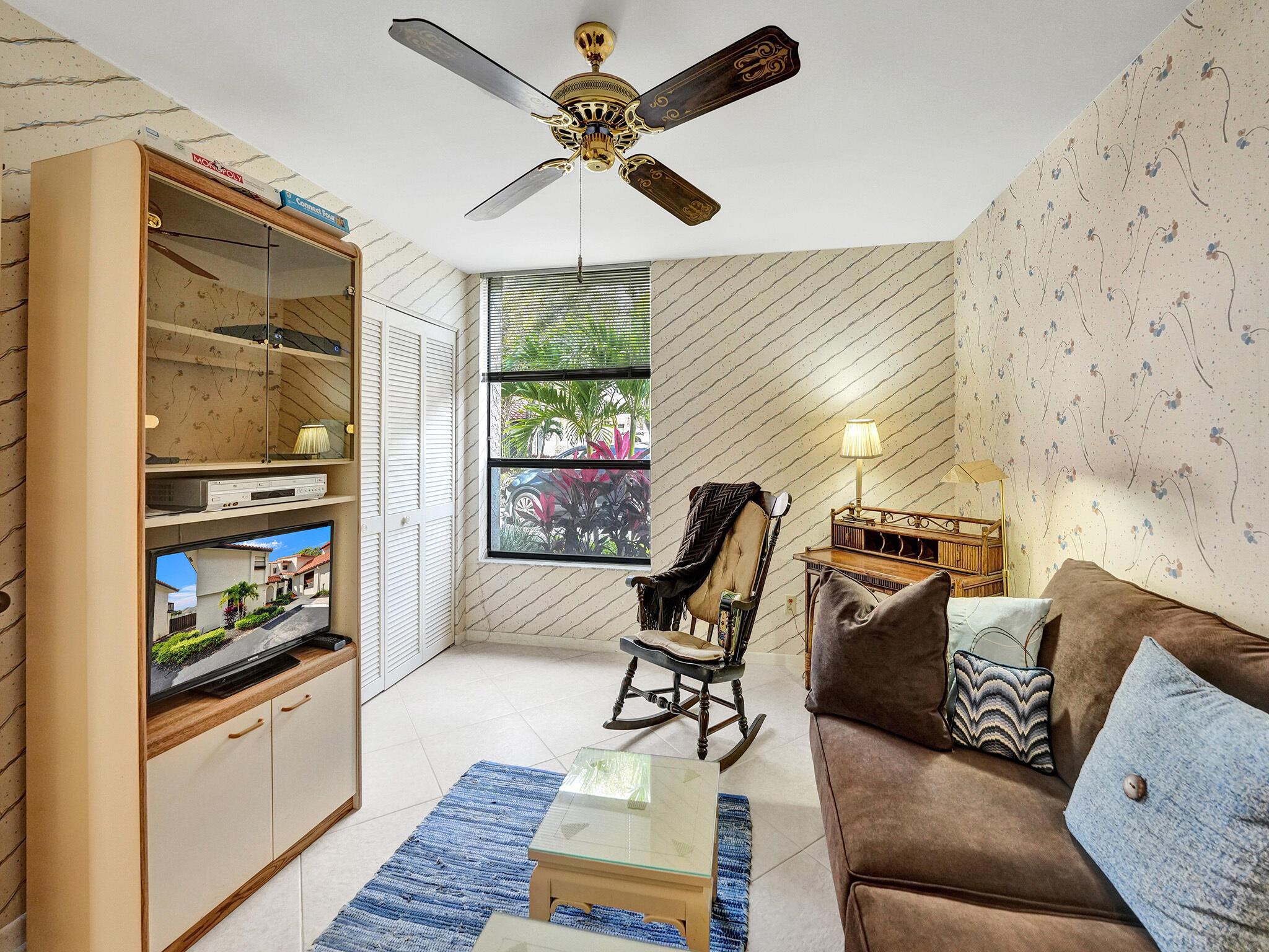 5859 Fox Hollow Drive E