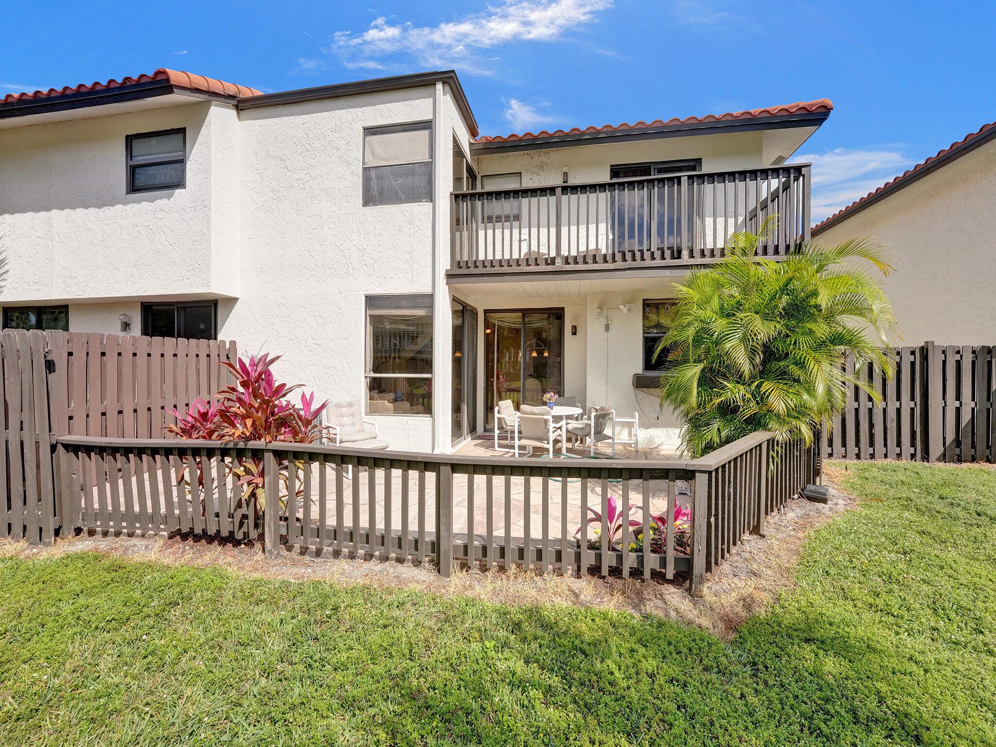 5859 Fox Hollow Drive E