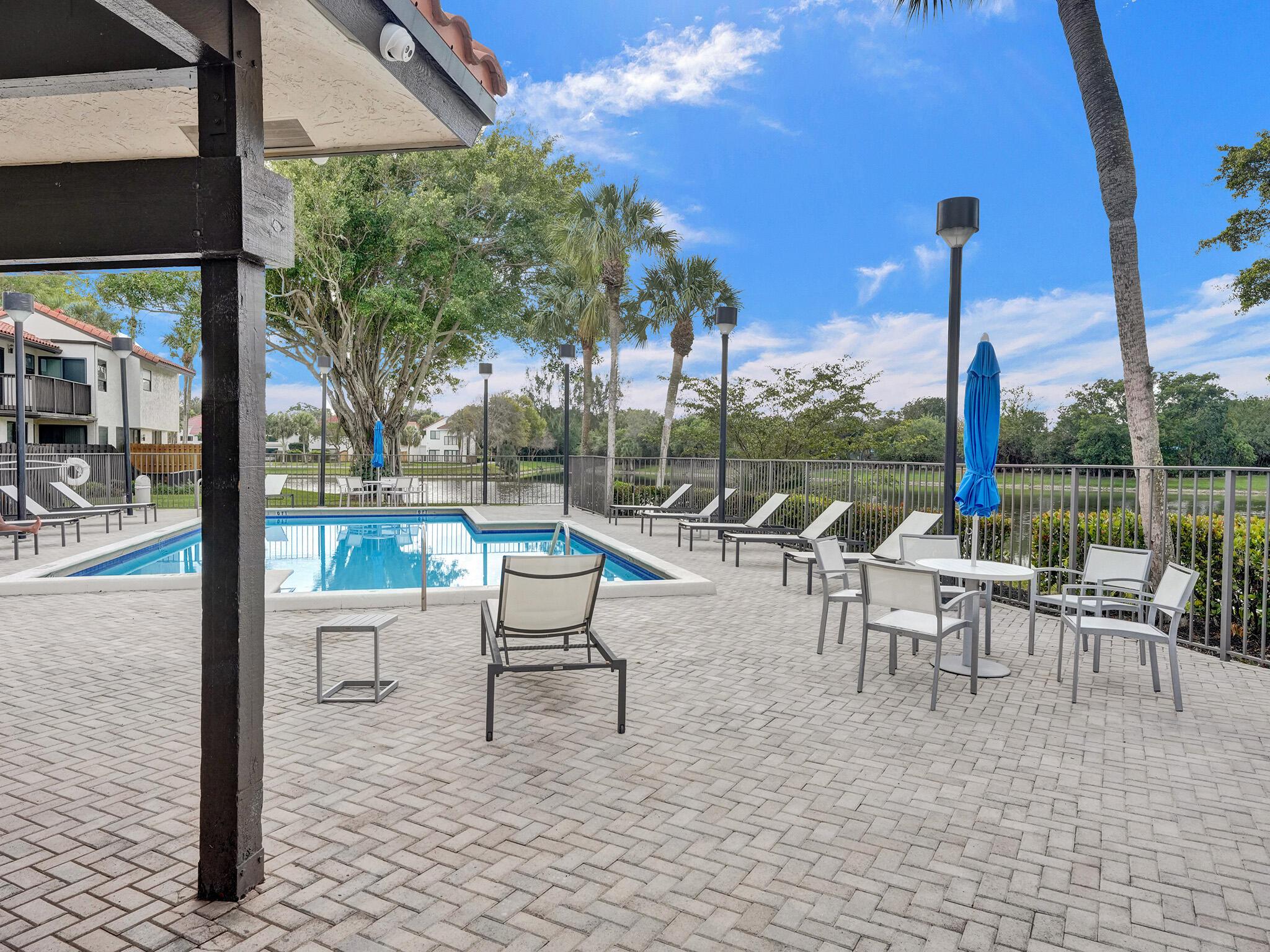 5859 Fox Hollow Drive E