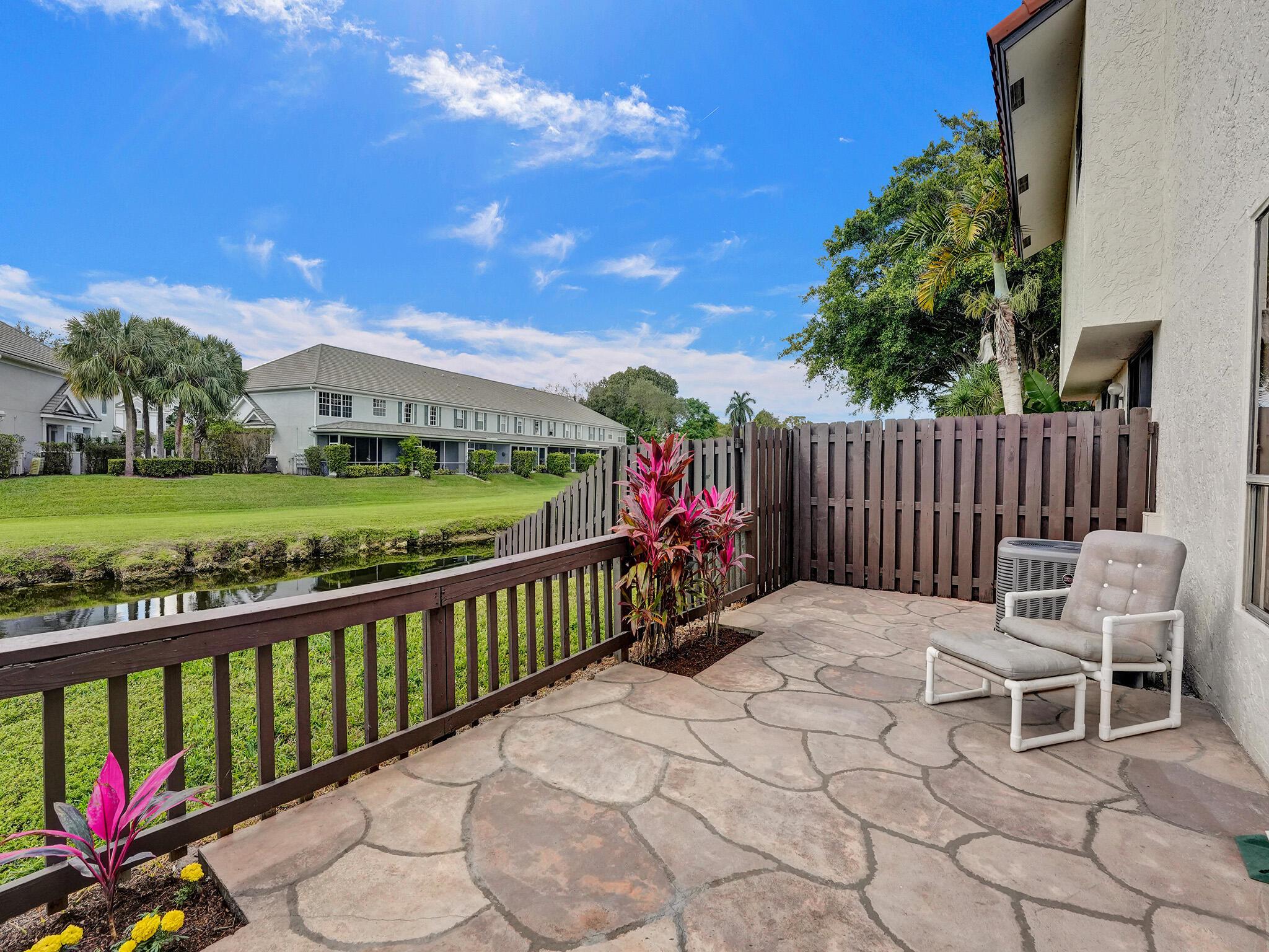 5859 Fox Hollow Drive E