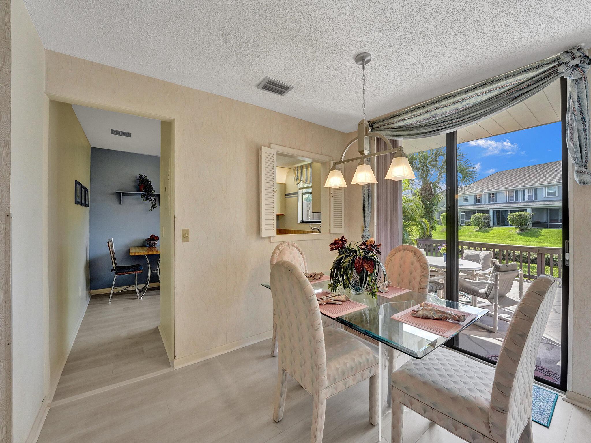 5859 Fox Hollow Drive E