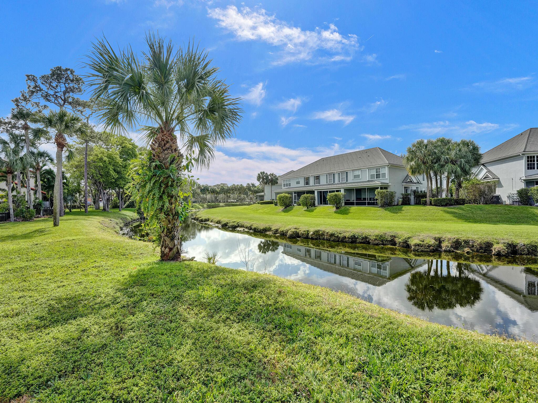 5859 Fox Hollow Drive E