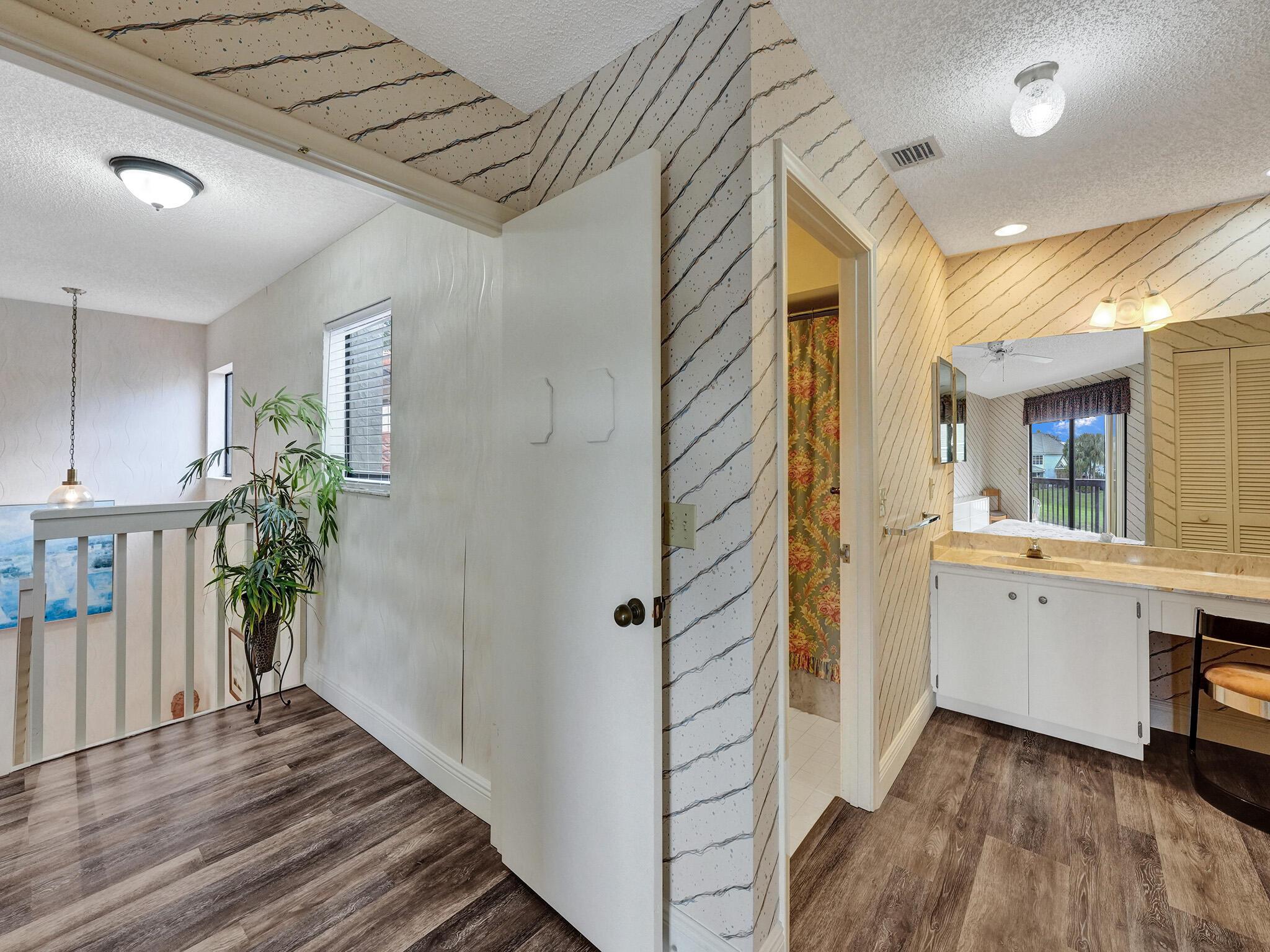 5859 Fox Hollow Drive E