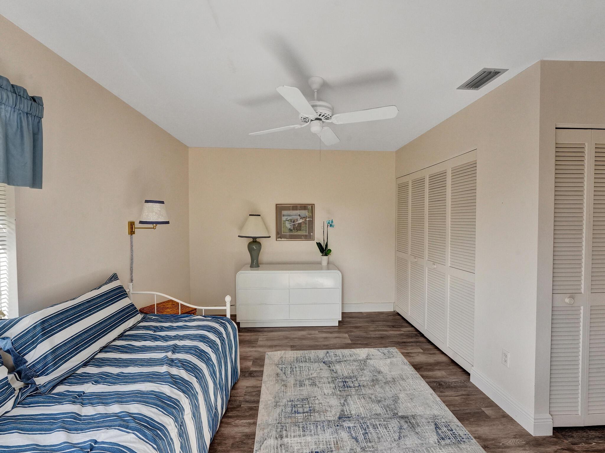 5859 Fox Hollow Drive E