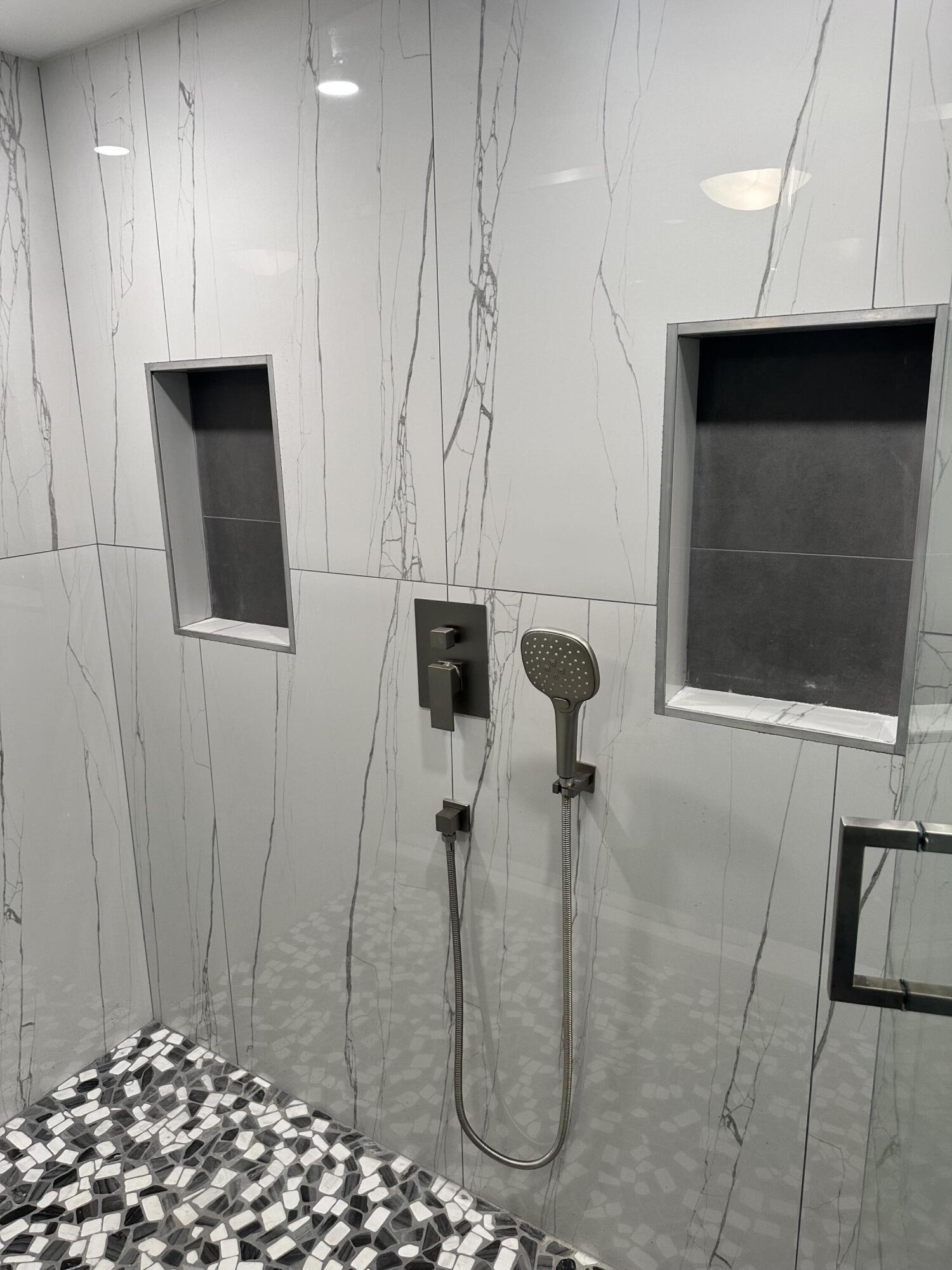 22 Royal Palm Way 2040