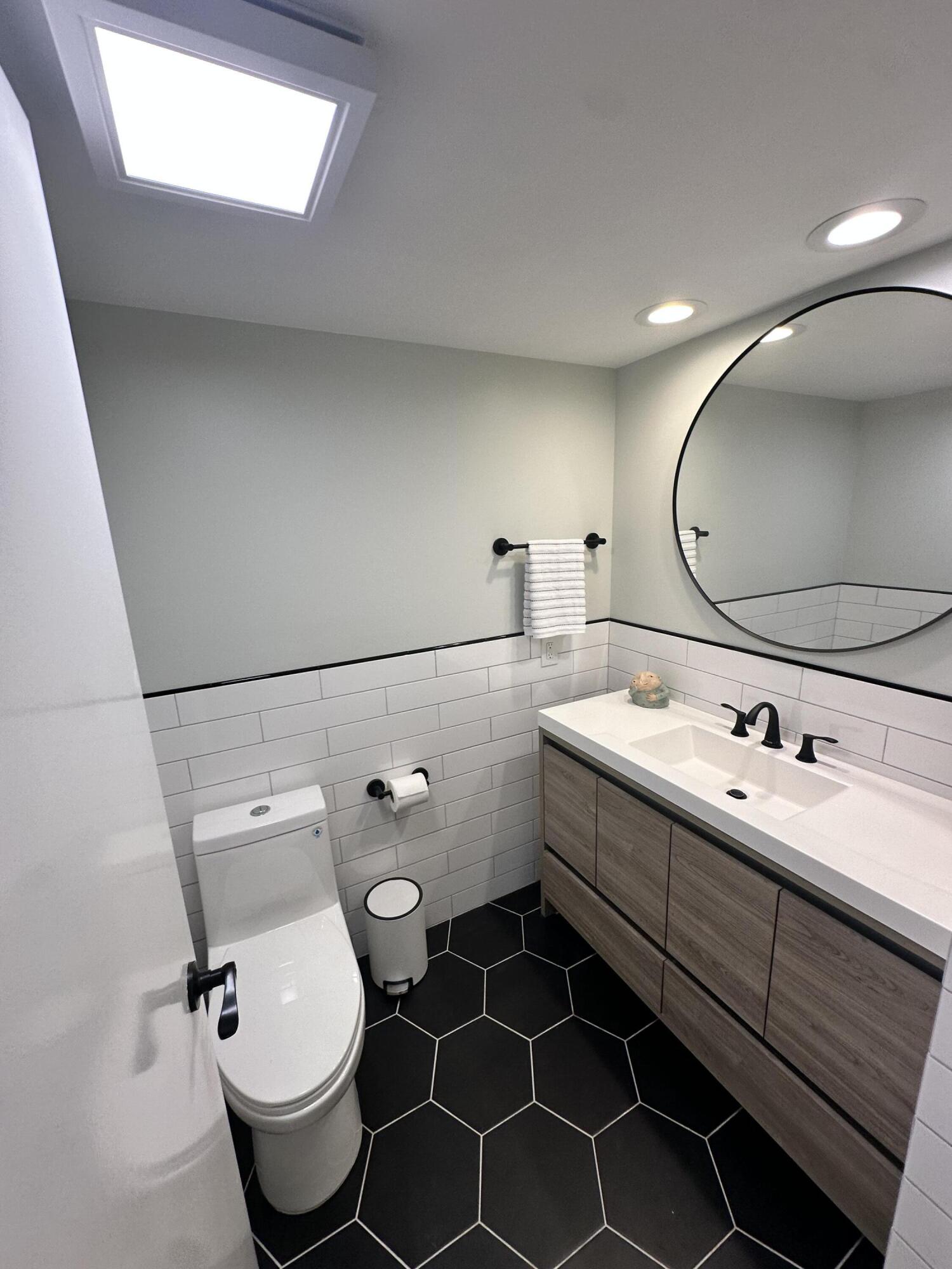 22 Royal Palm Way 2040