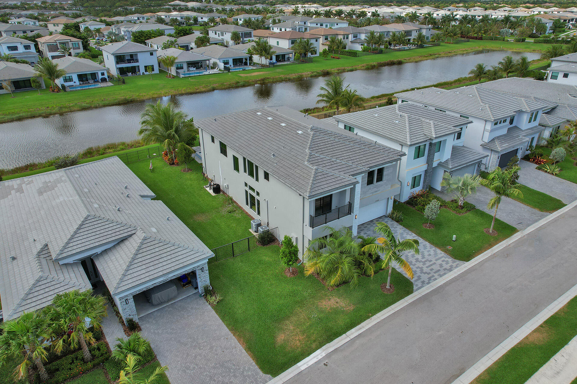 17225 Windy Pointe Lane