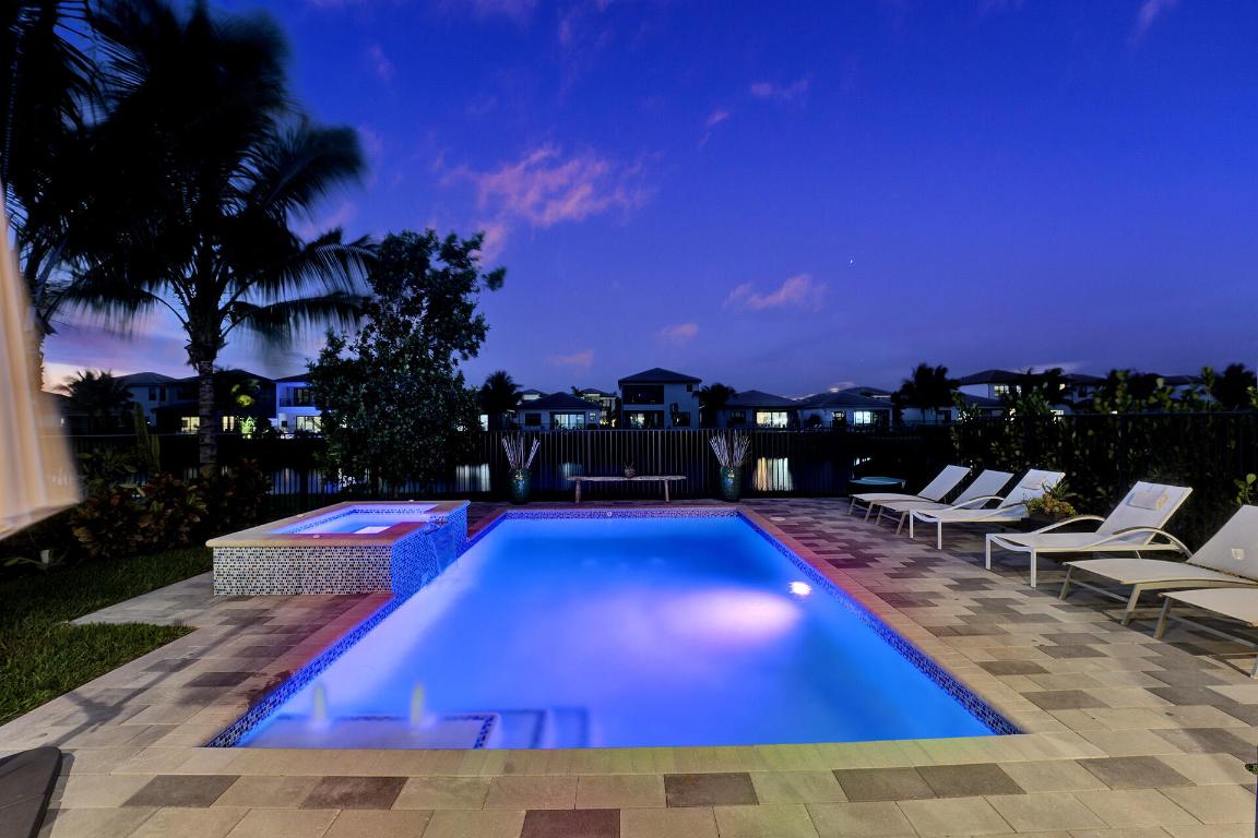 17225 Windy Pointe Lane