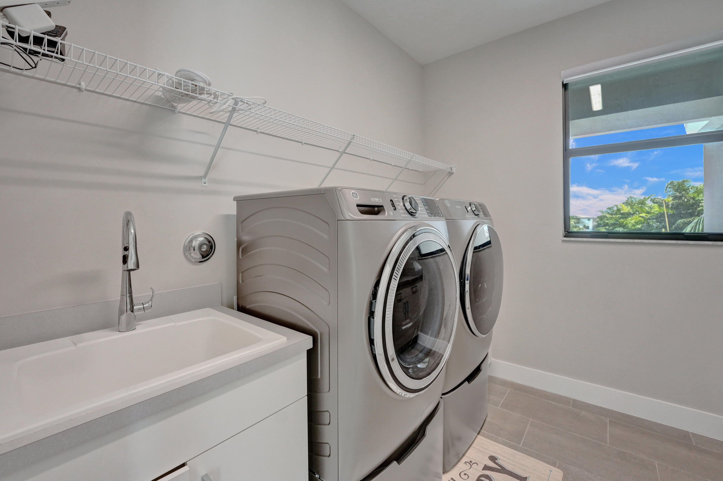 17225 Windy Pointe Lane