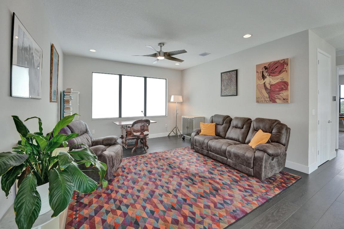 17225 Windy Pointe Lane