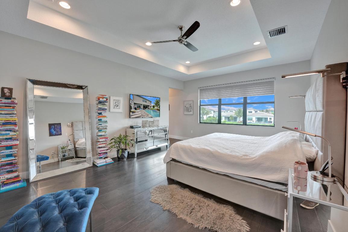 17225 Windy Pointe Lane