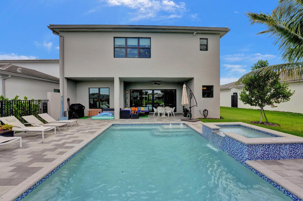 17225 Windy Pointe Lane