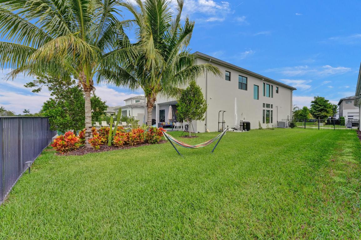 17225 Windy Pointe Lane