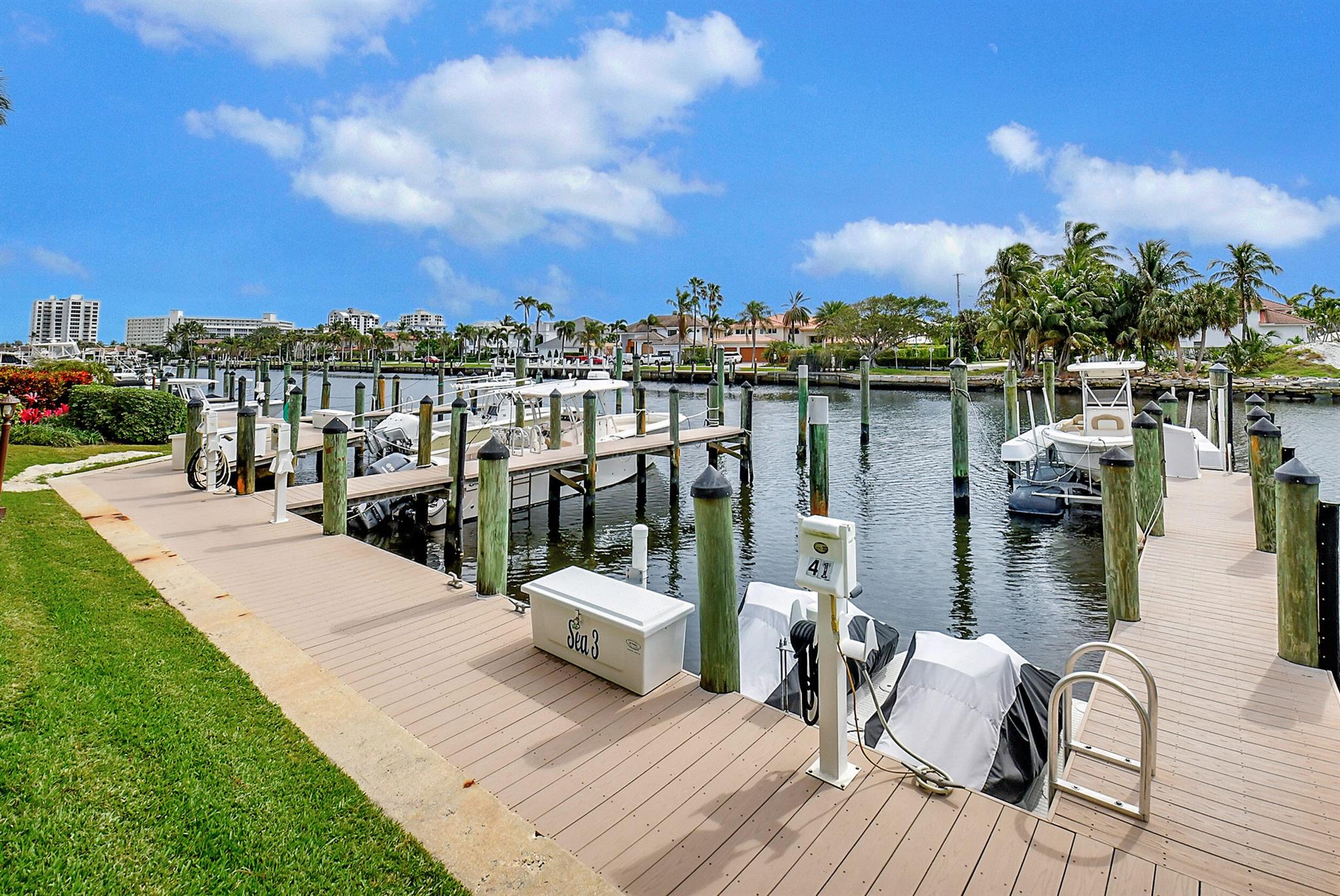 270 Captains Walk 3030