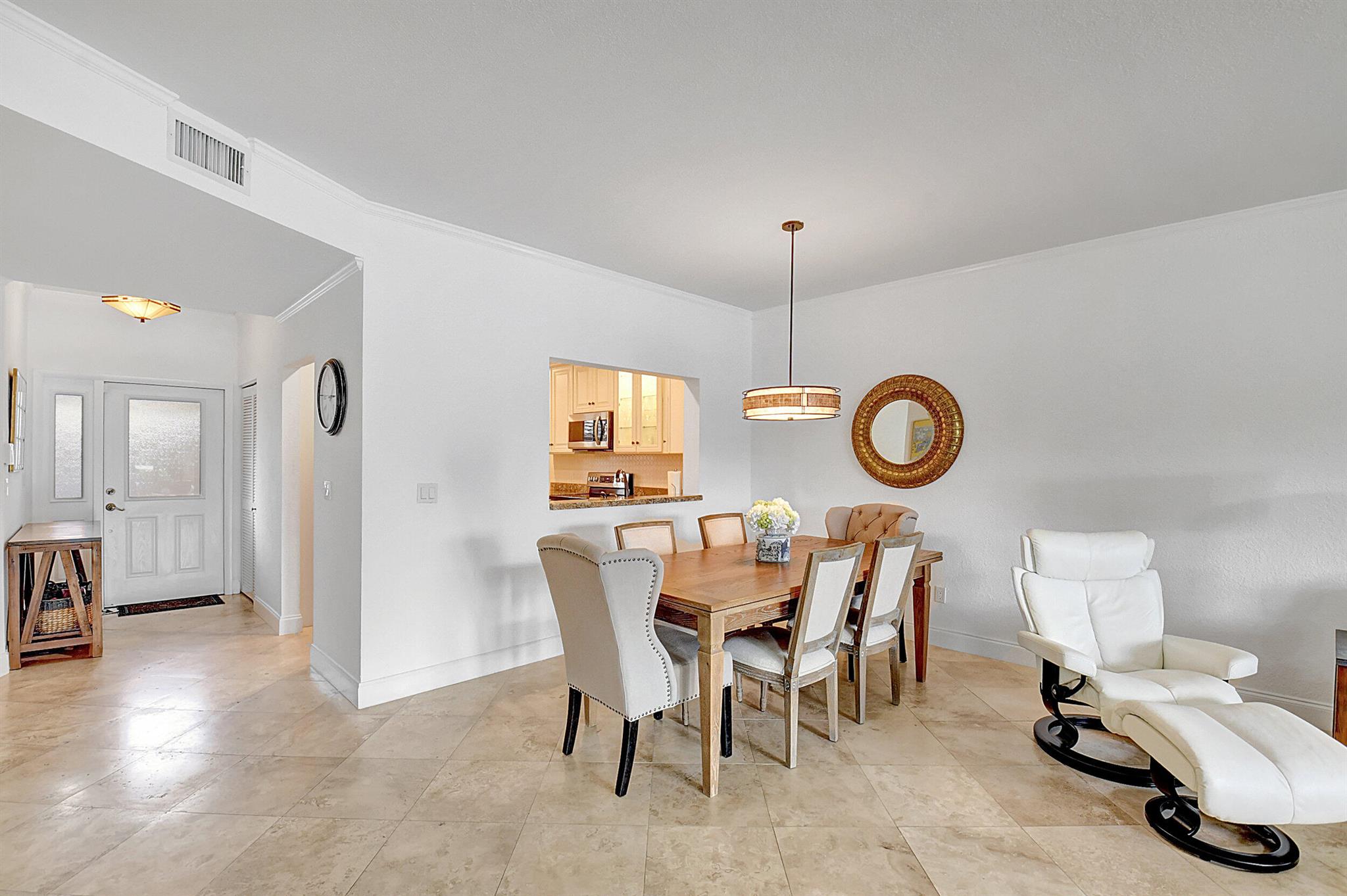 270 Captains Walk 3030