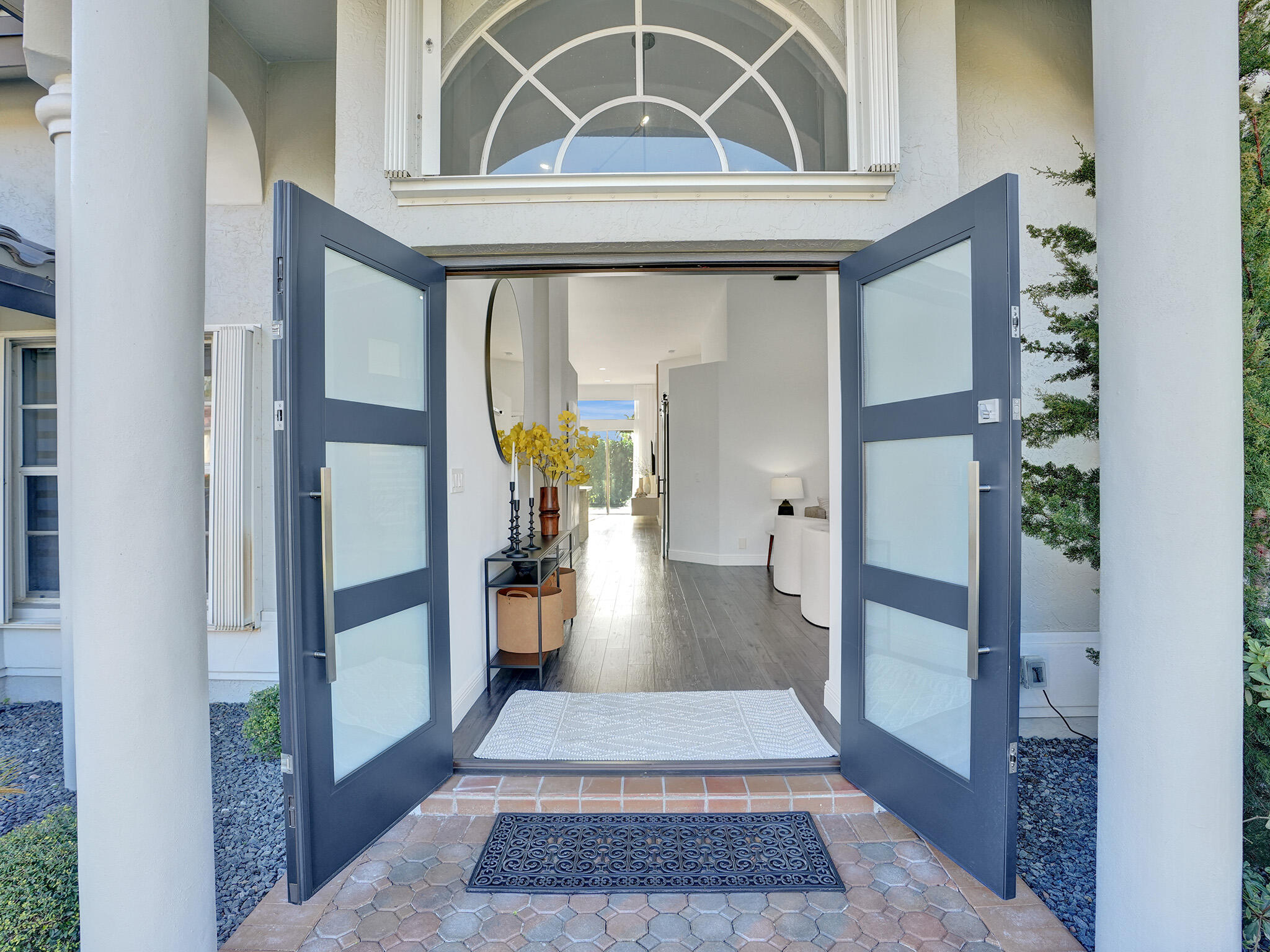 10677 St Thomas Drive