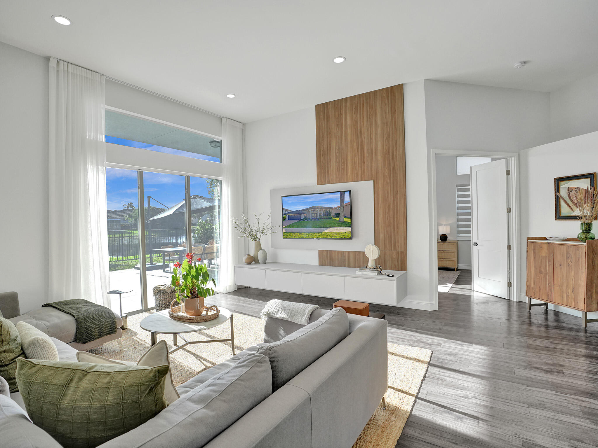 10677 St Thomas Drive