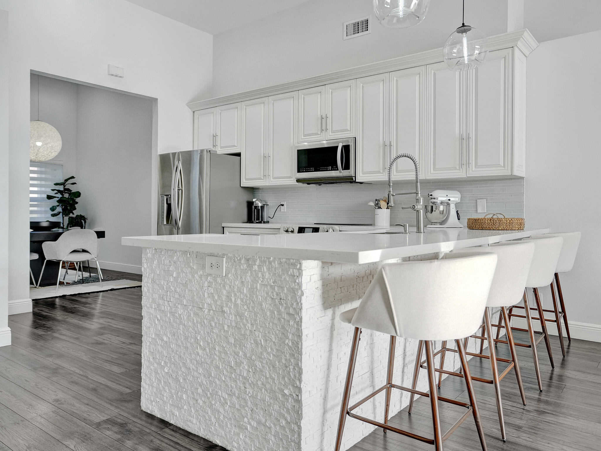 10677 St Thomas Drive