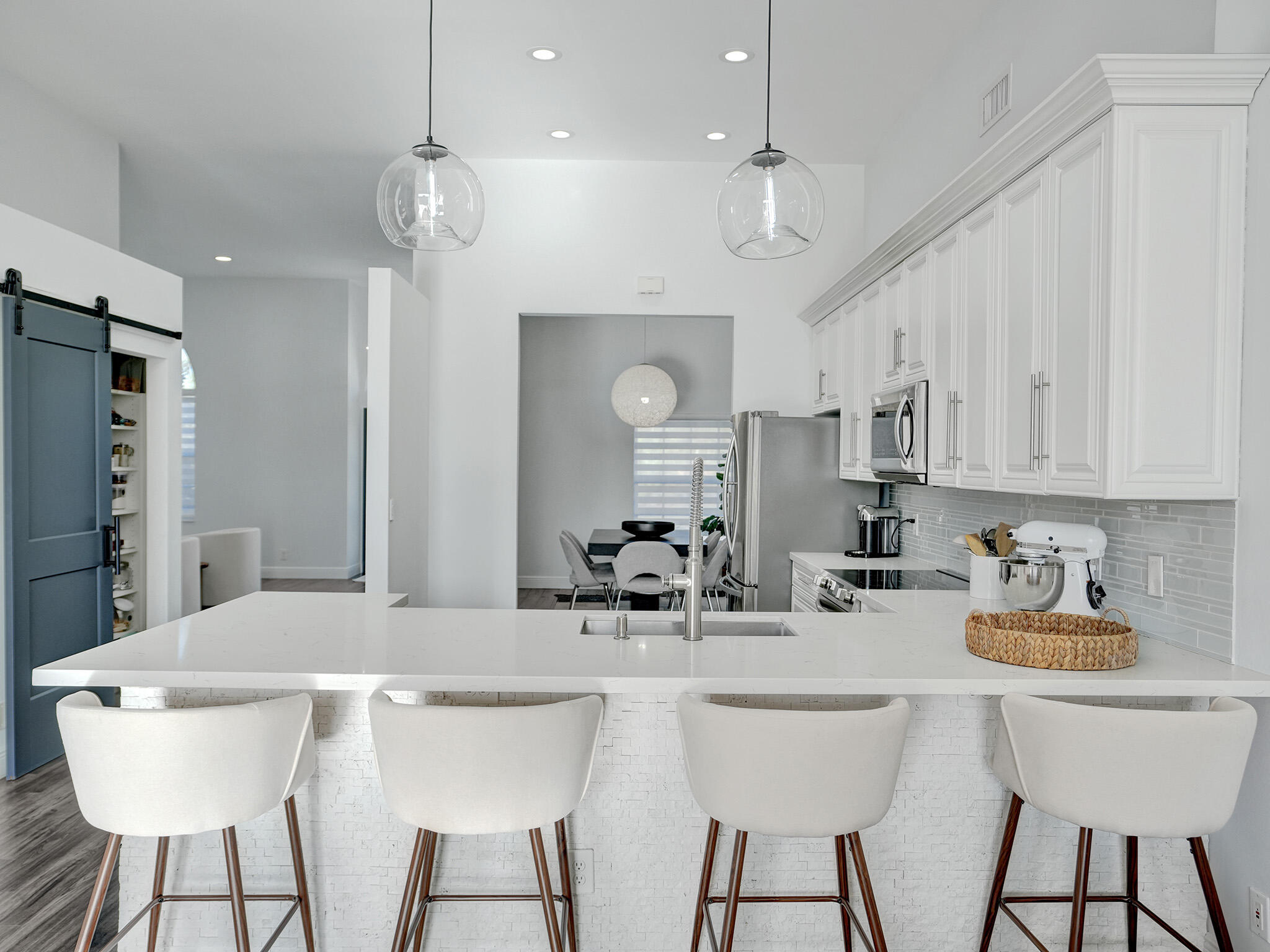 10677 St Thomas Drive