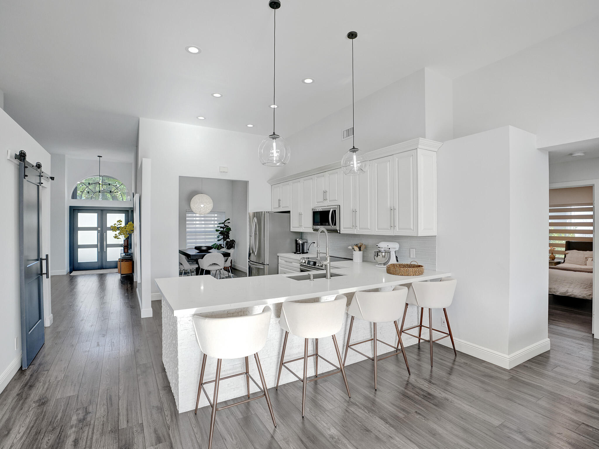 10677 St Thomas Drive