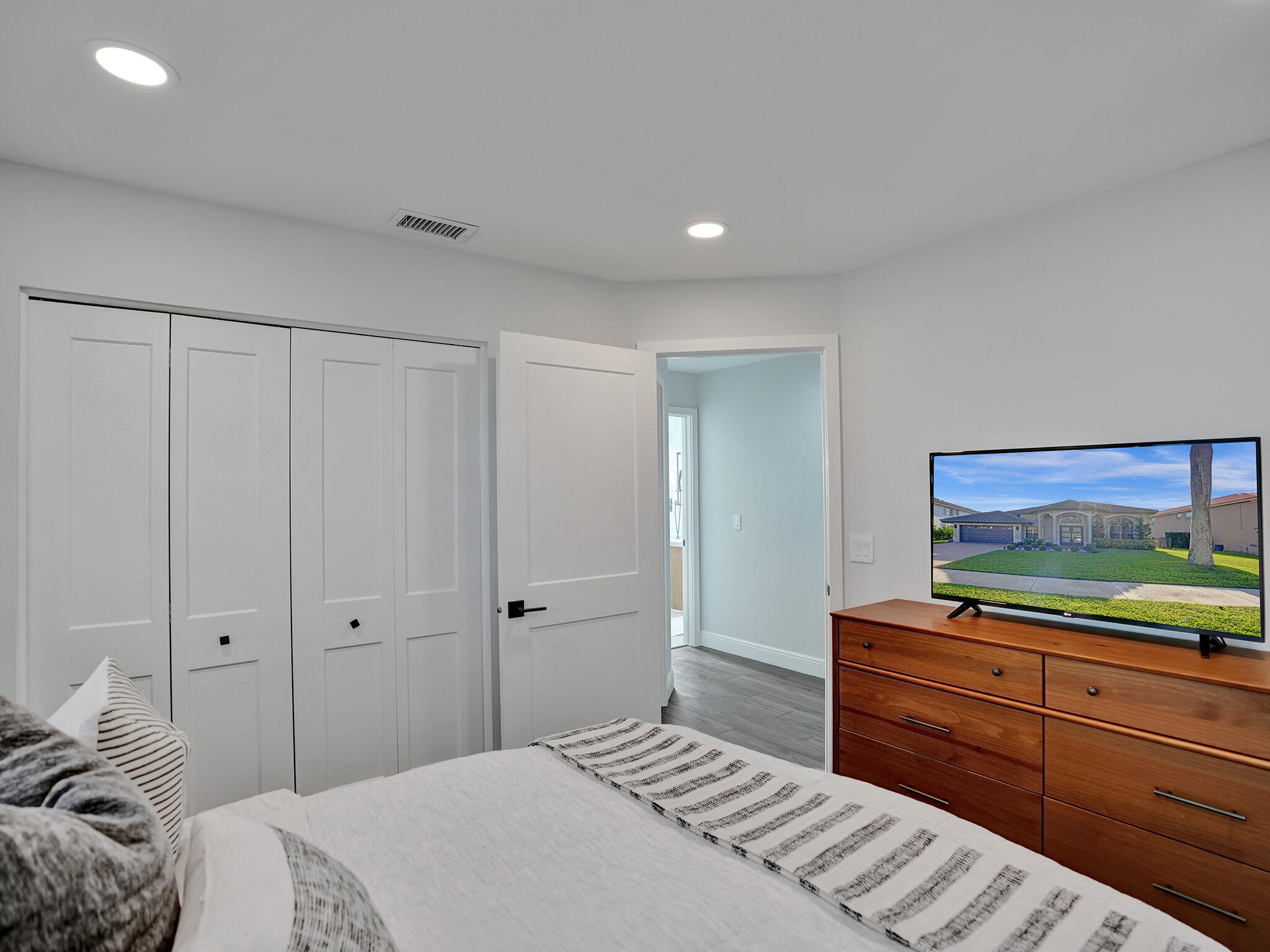 10677 St Thomas Drive