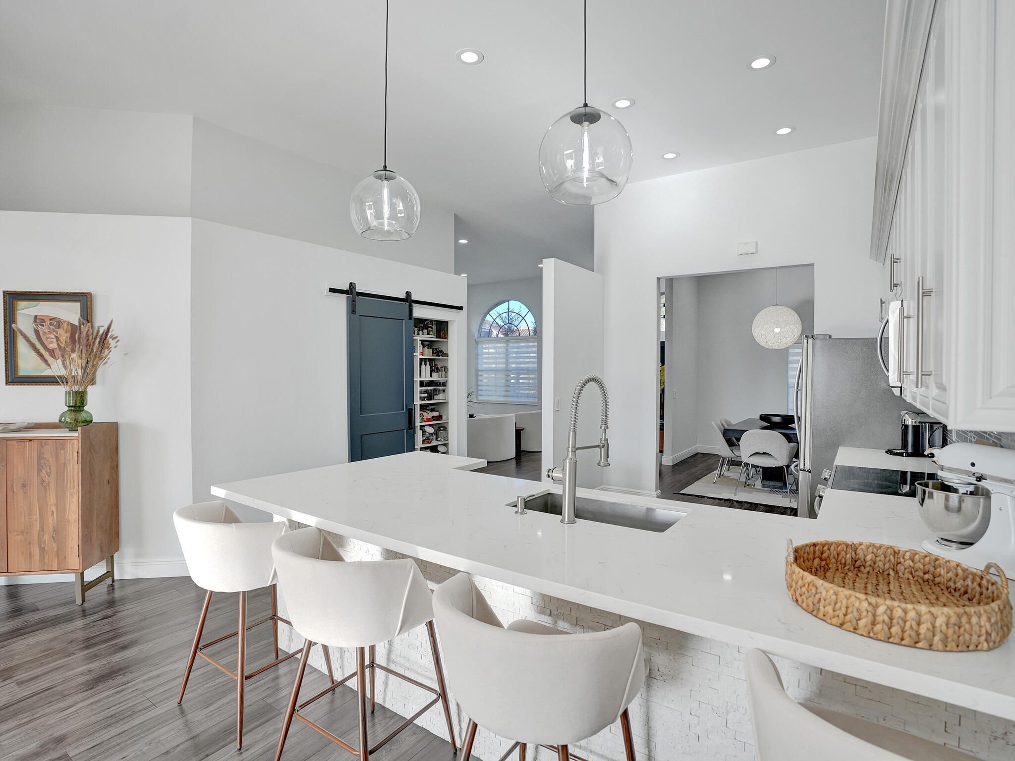 10677 St Thomas Drive