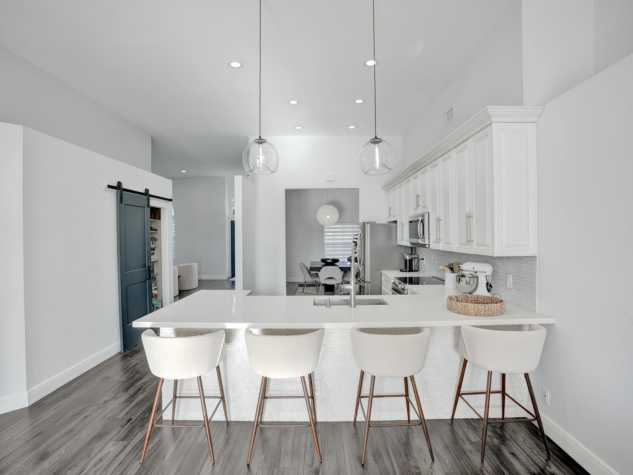 10677 St Thomas Drive