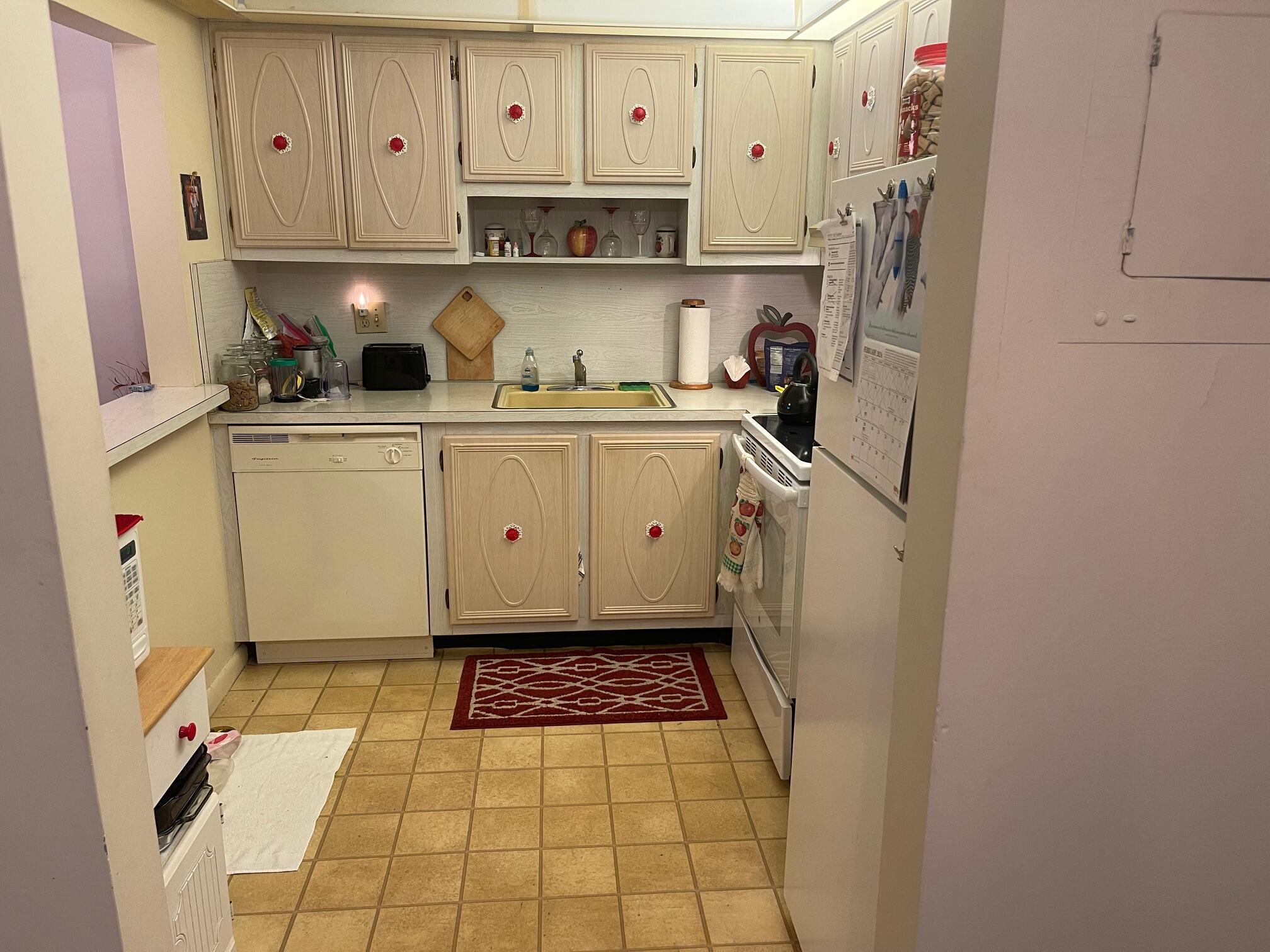 257 S Cypress Road 428