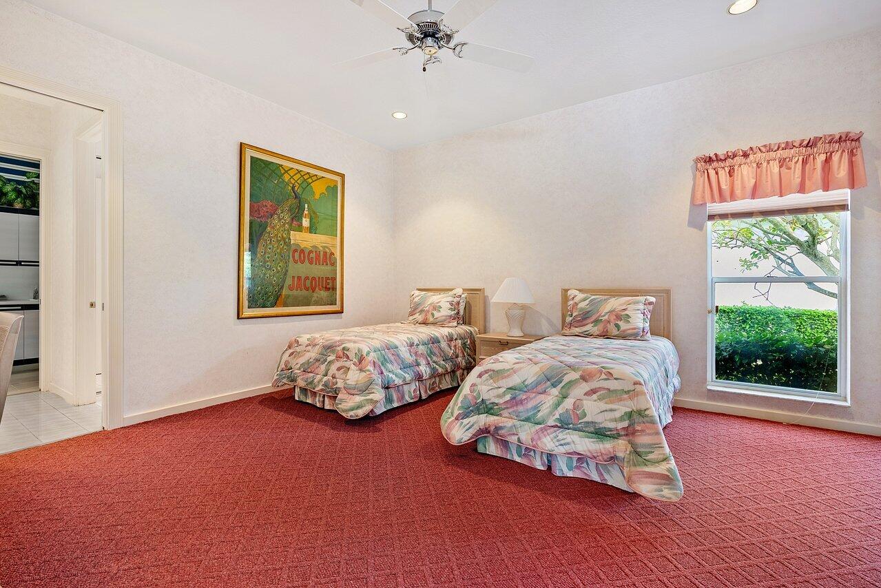 4816 Bocaire Boulevard