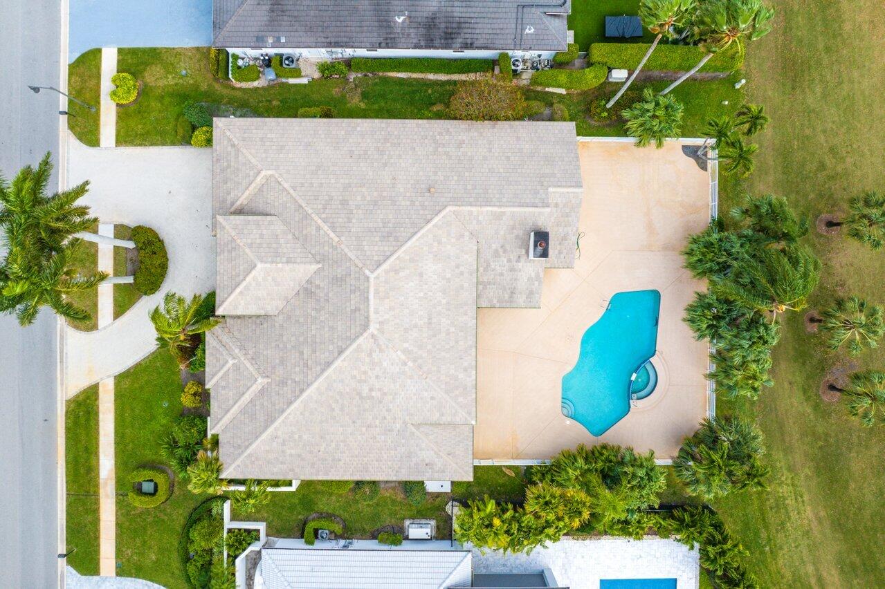 4816 Bocaire Boulevard