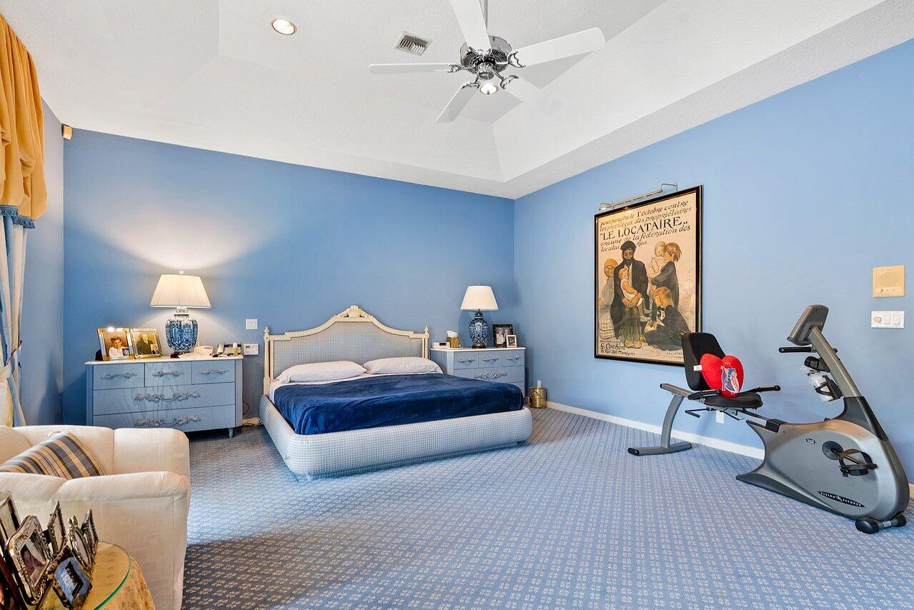 4816 Bocaire Boulevard