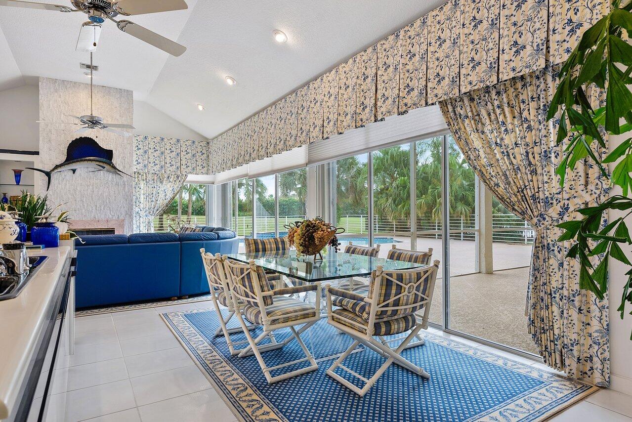 4816 Bocaire Boulevard