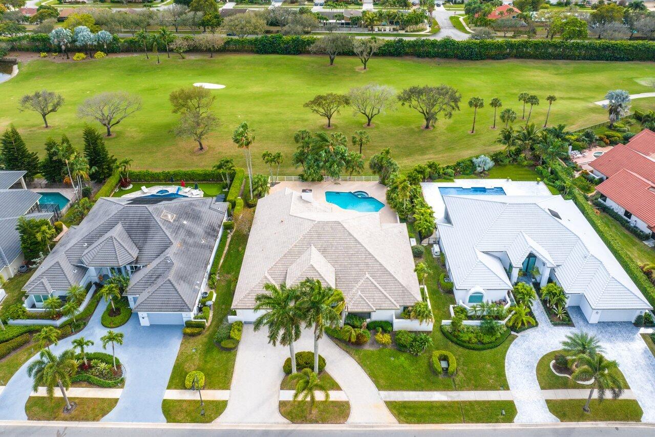 4816 Bocaire Boulevard