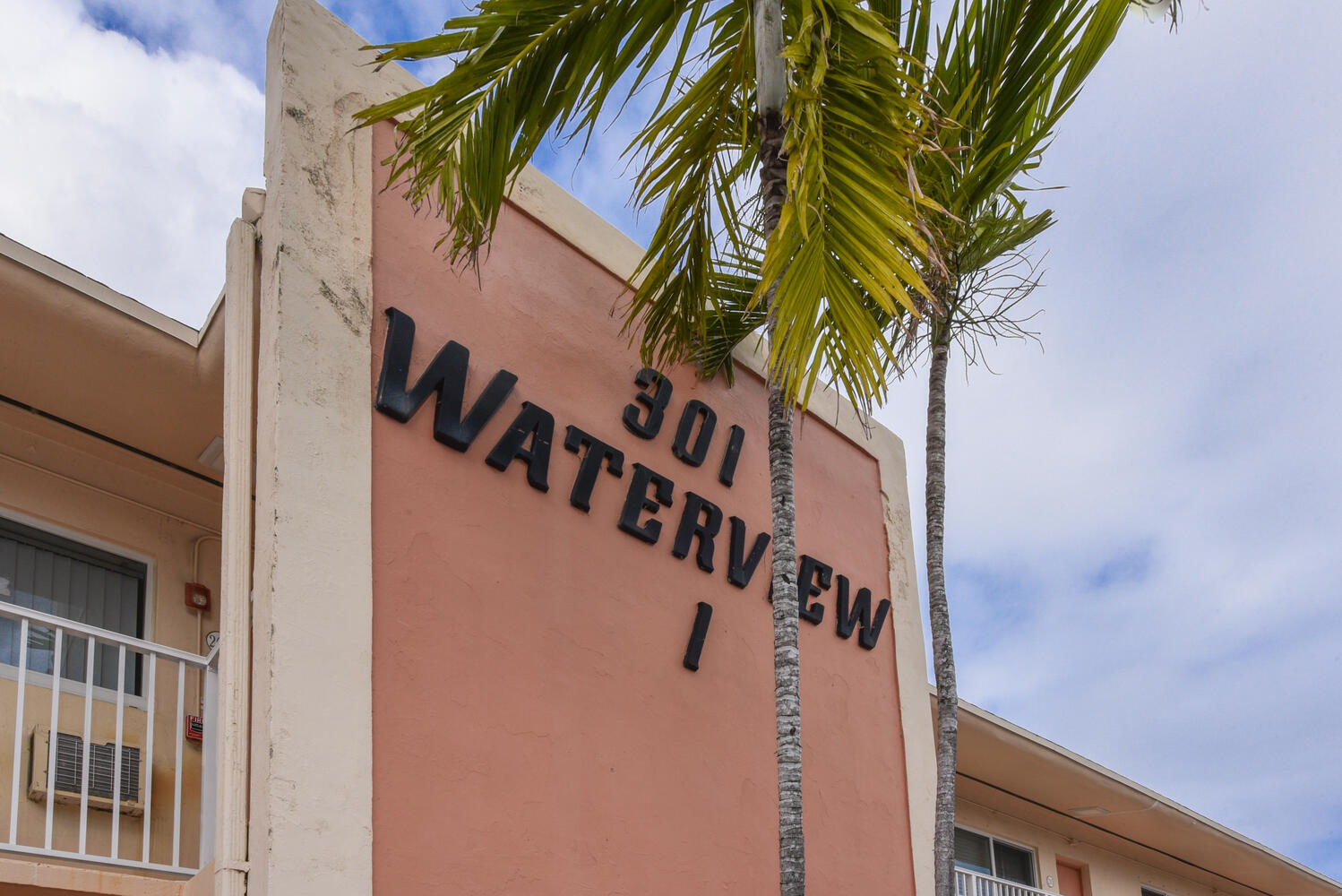 301 E Mcnab Road 215