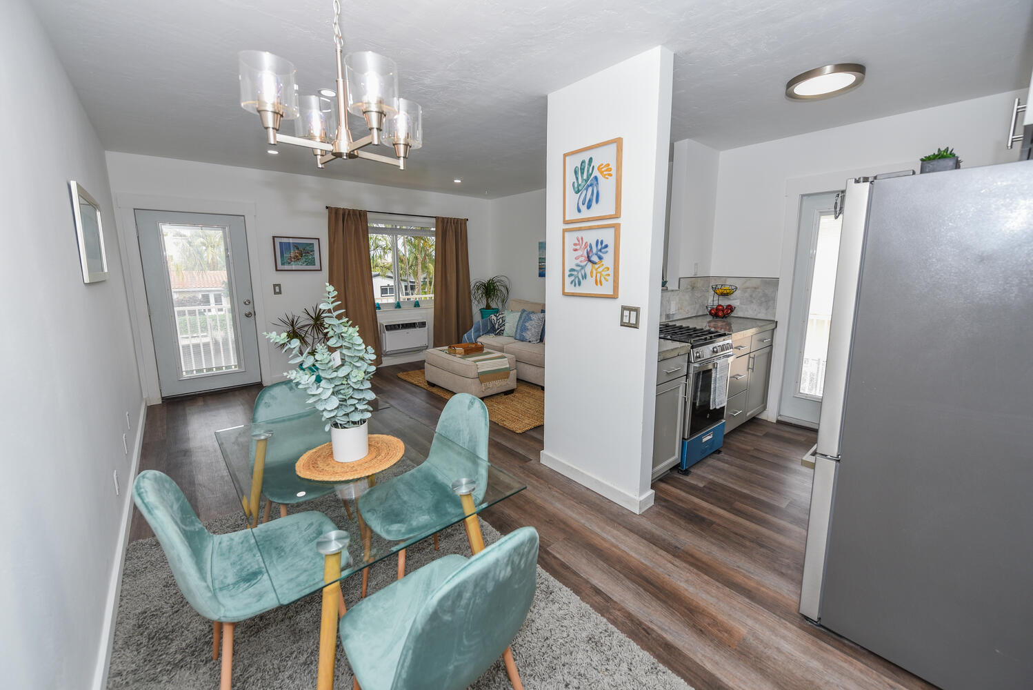 301 E Mcnab Road 215