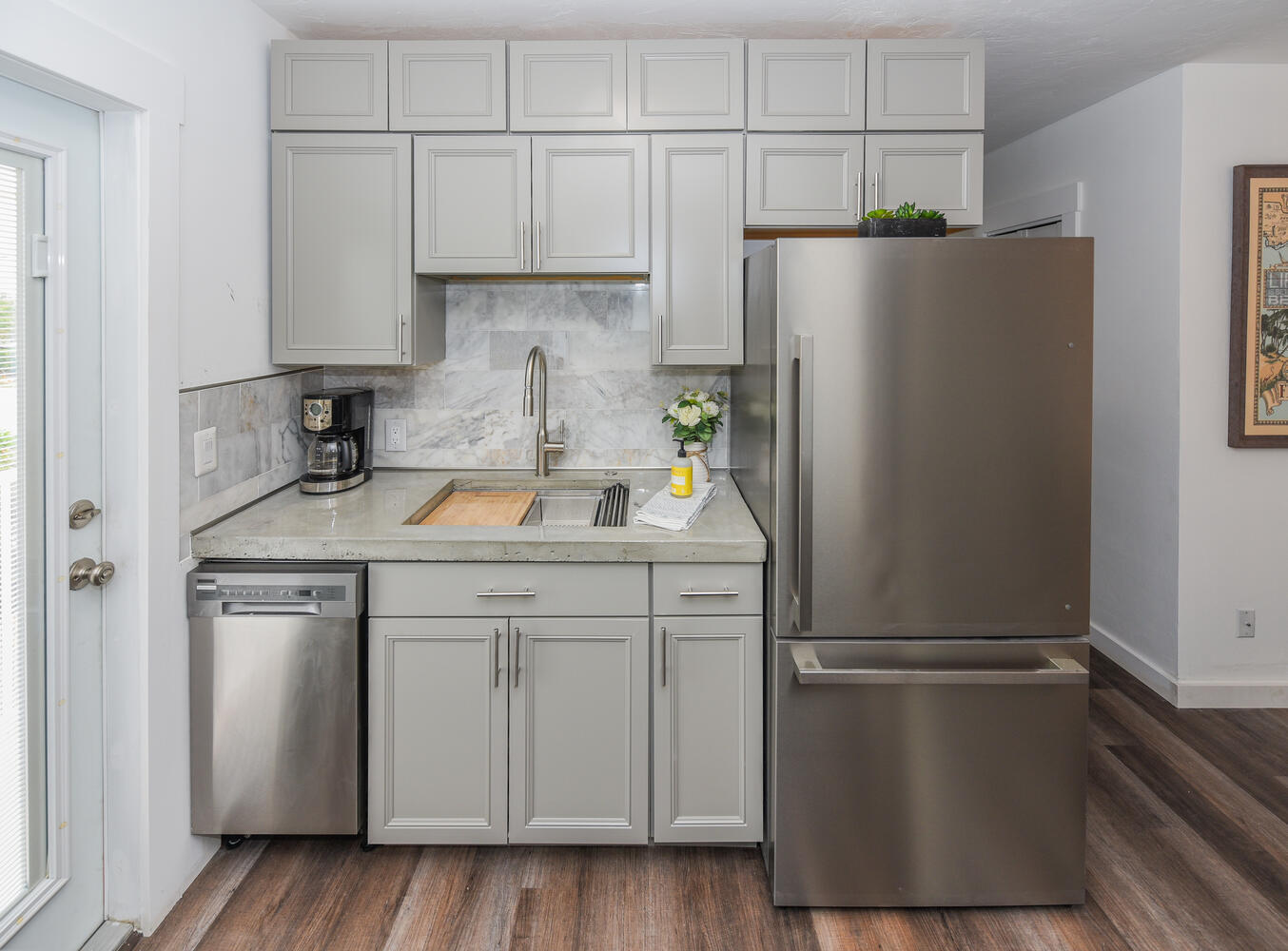 301 E Mcnab Road 215