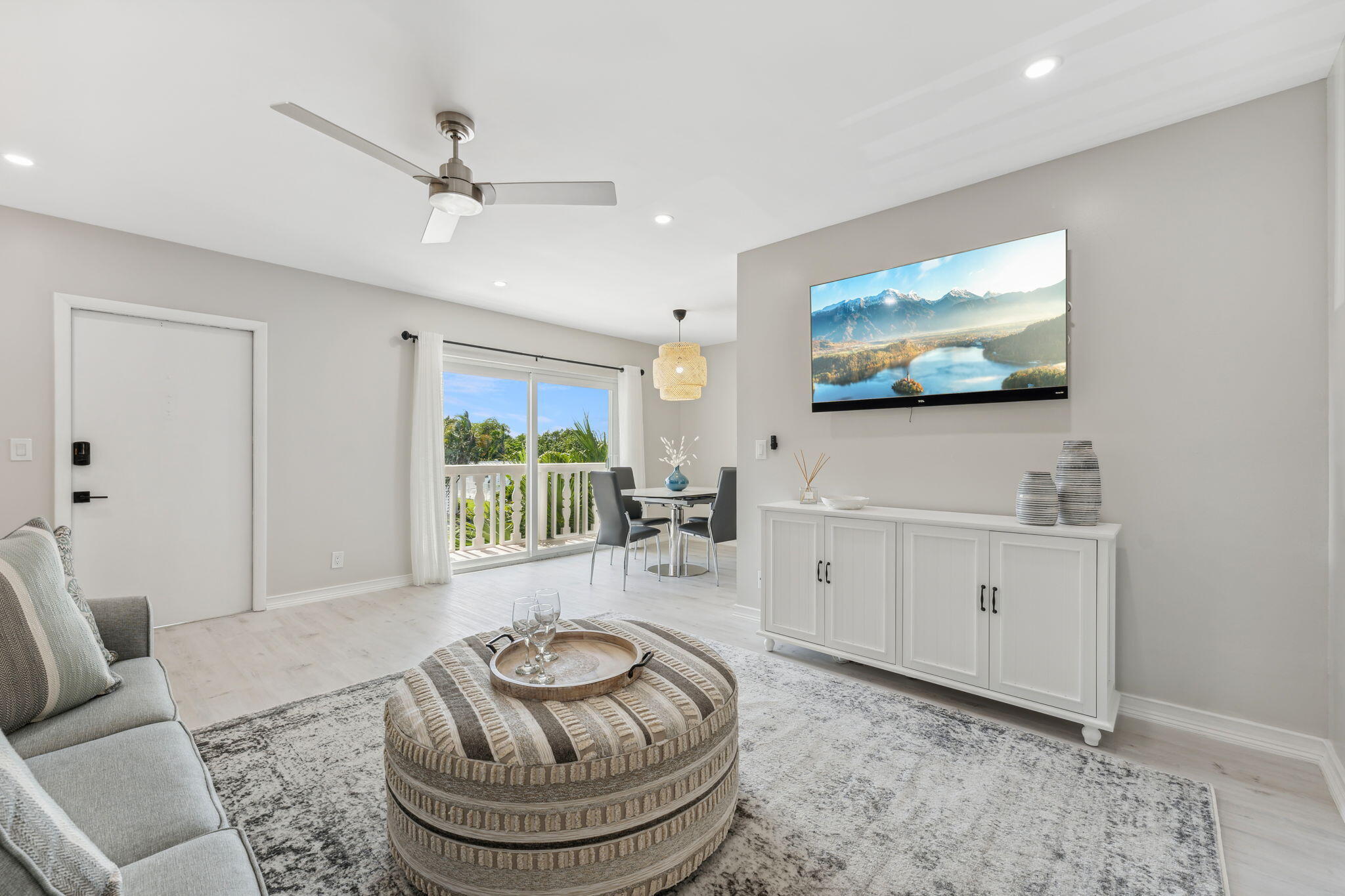 4201 S Ocean Boulevard M4