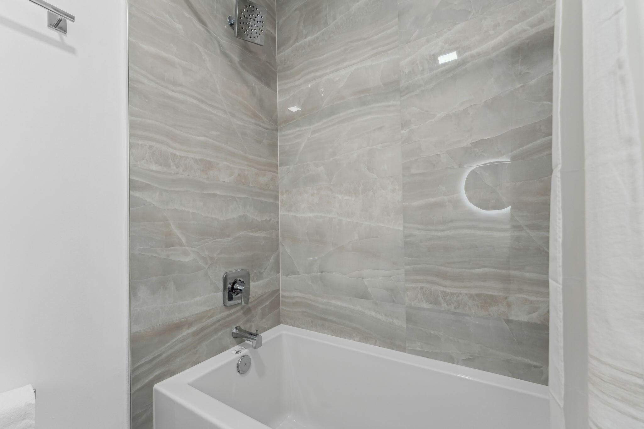 4201 S Ocean Boulevard M4