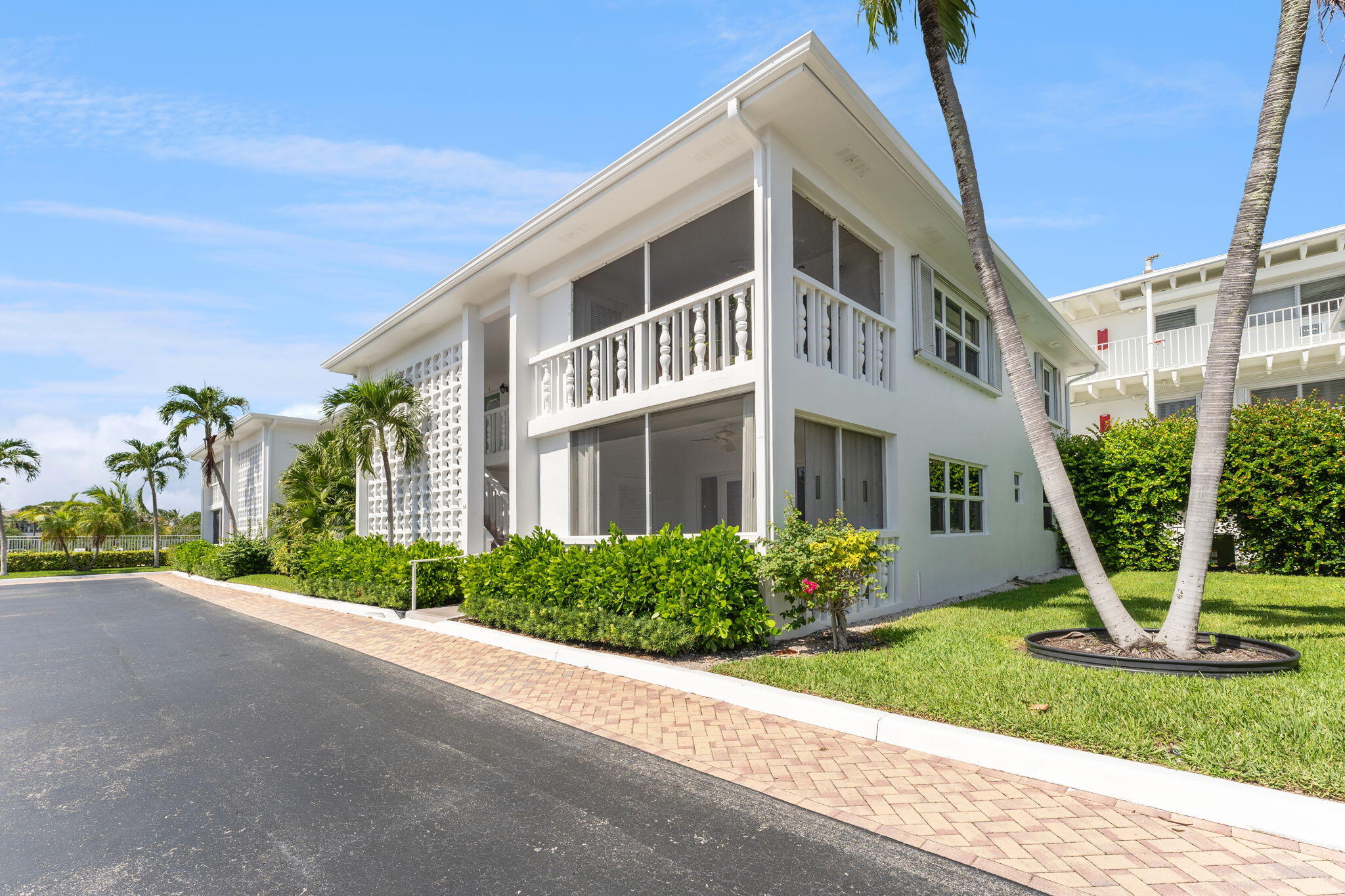 4201 S Ocean Boulevard M4